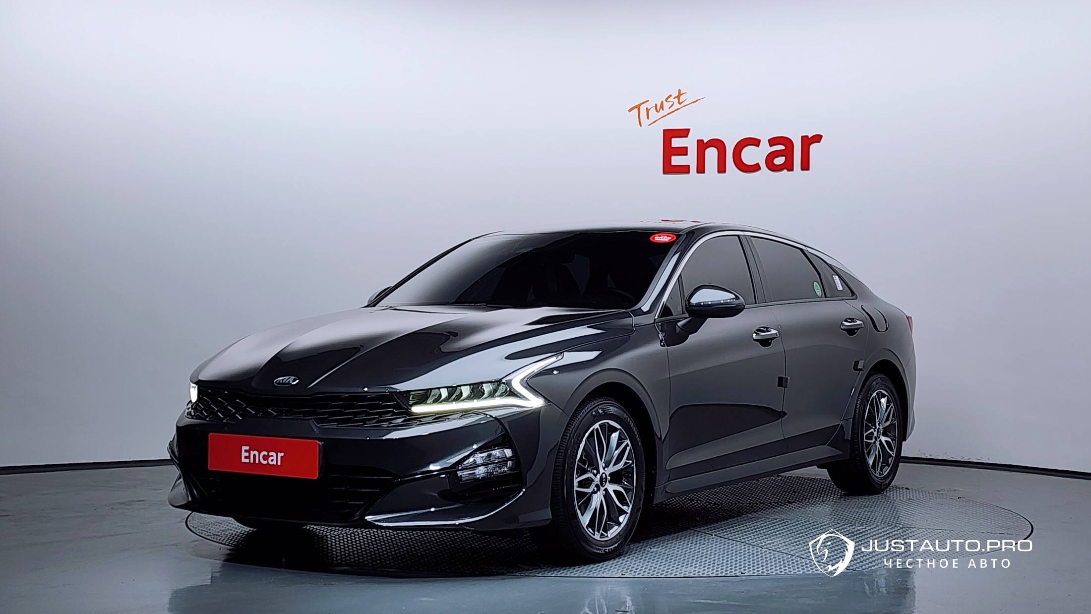 Автомобиль Kia K5