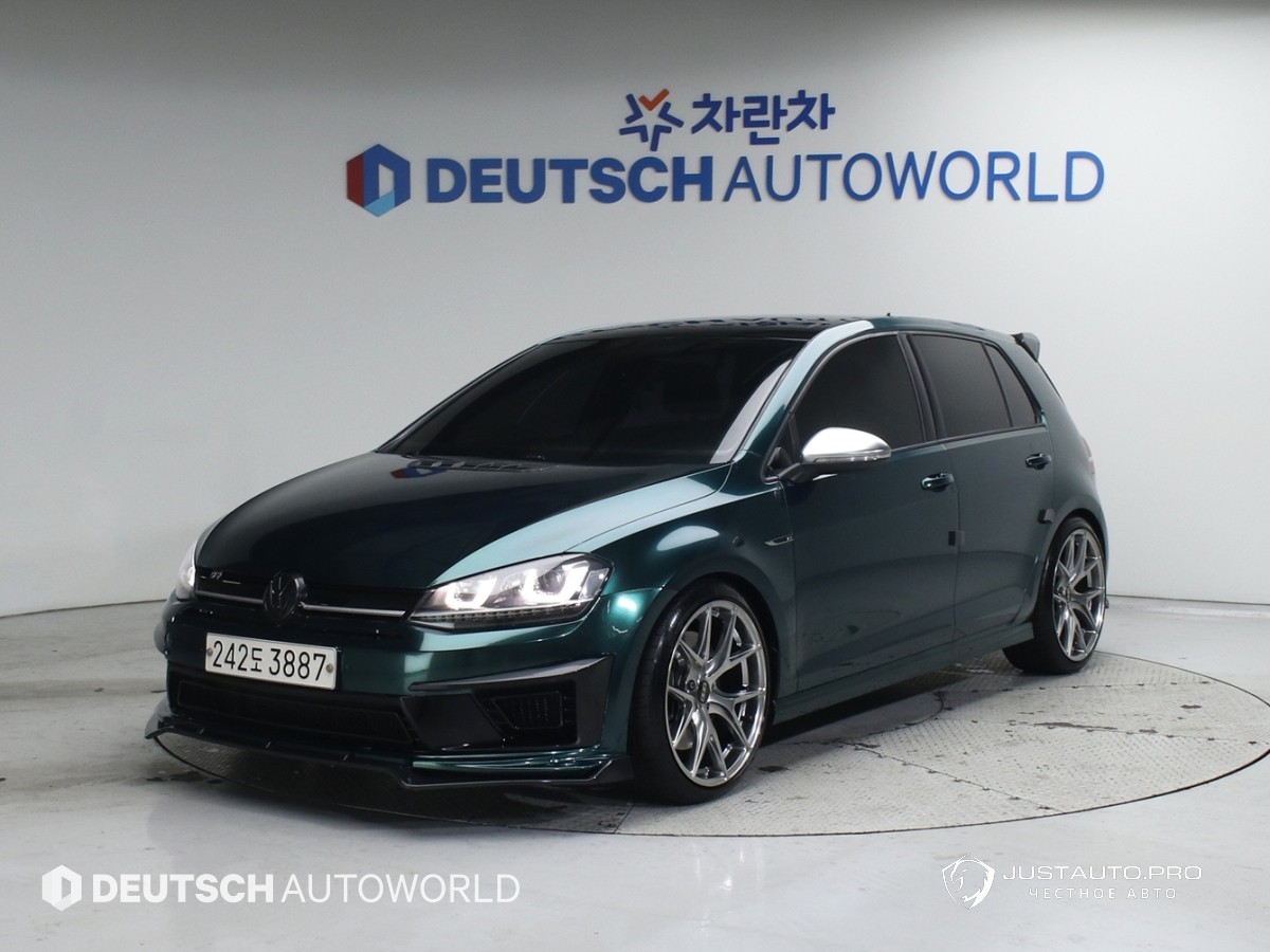 Автомобиль Volkswagen Golf