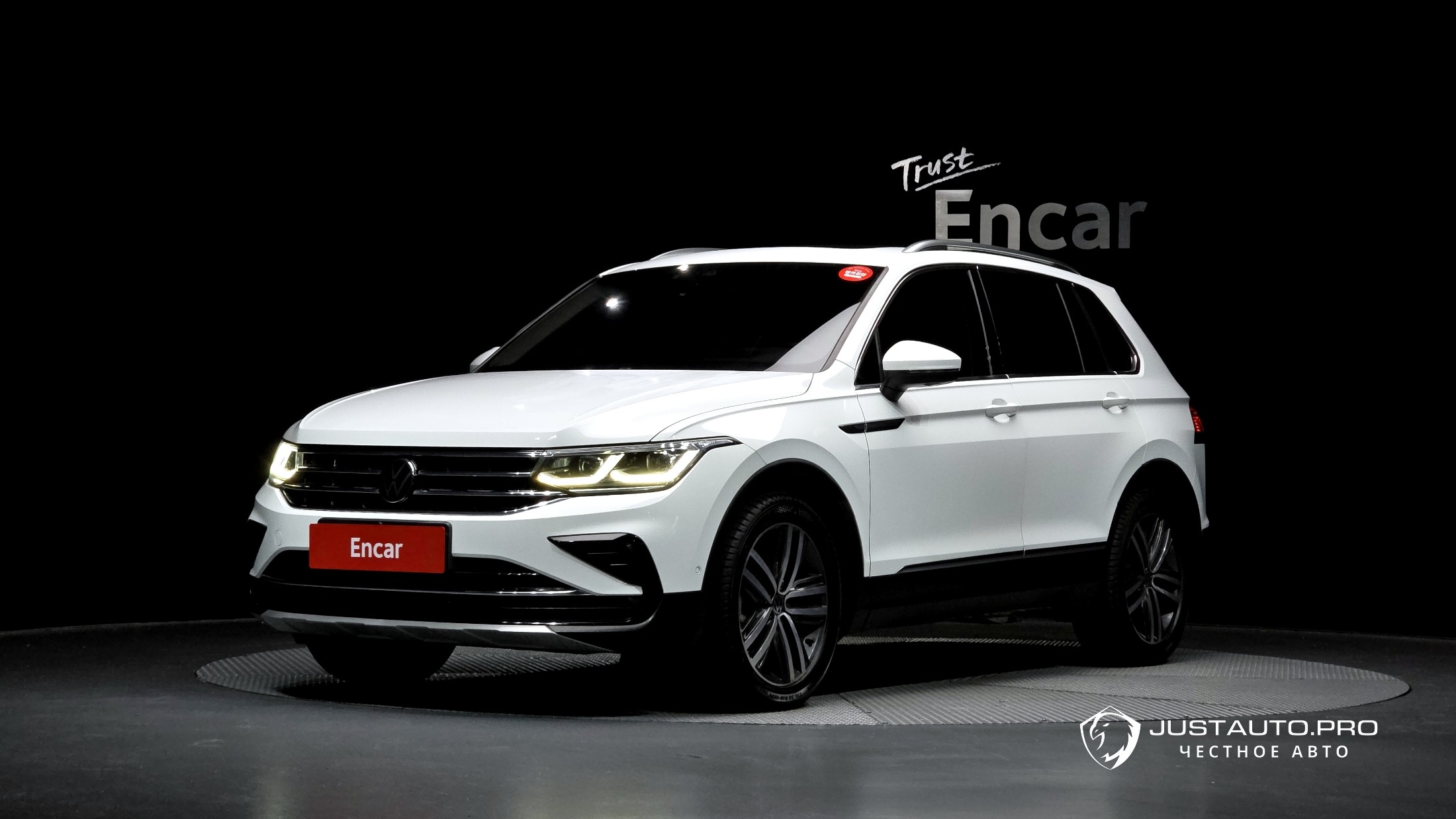 Автомобиль Volkswagen Tiguan