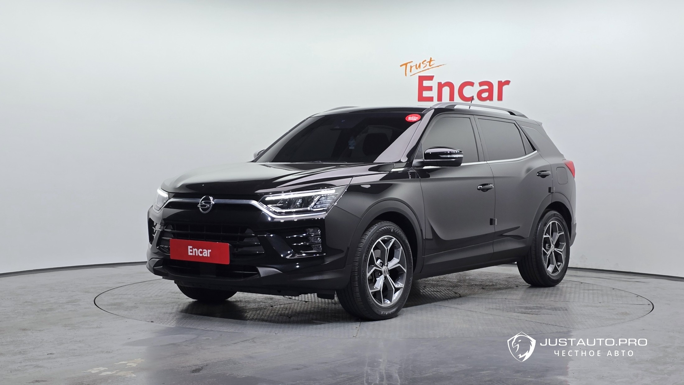 Автомобиль KG_Mobility_Ssangyong KORANDO