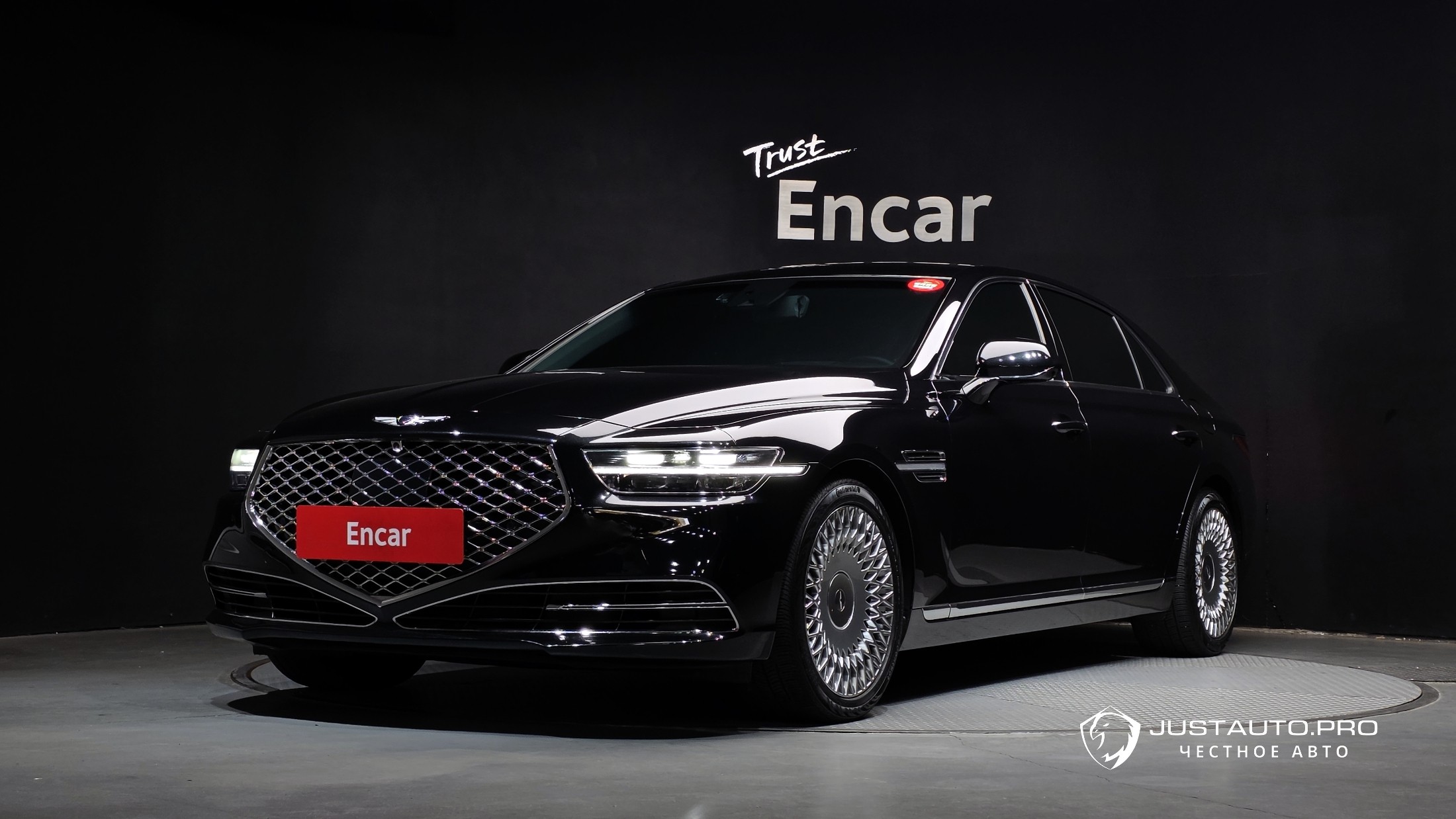 Автомобиль Genesis G90