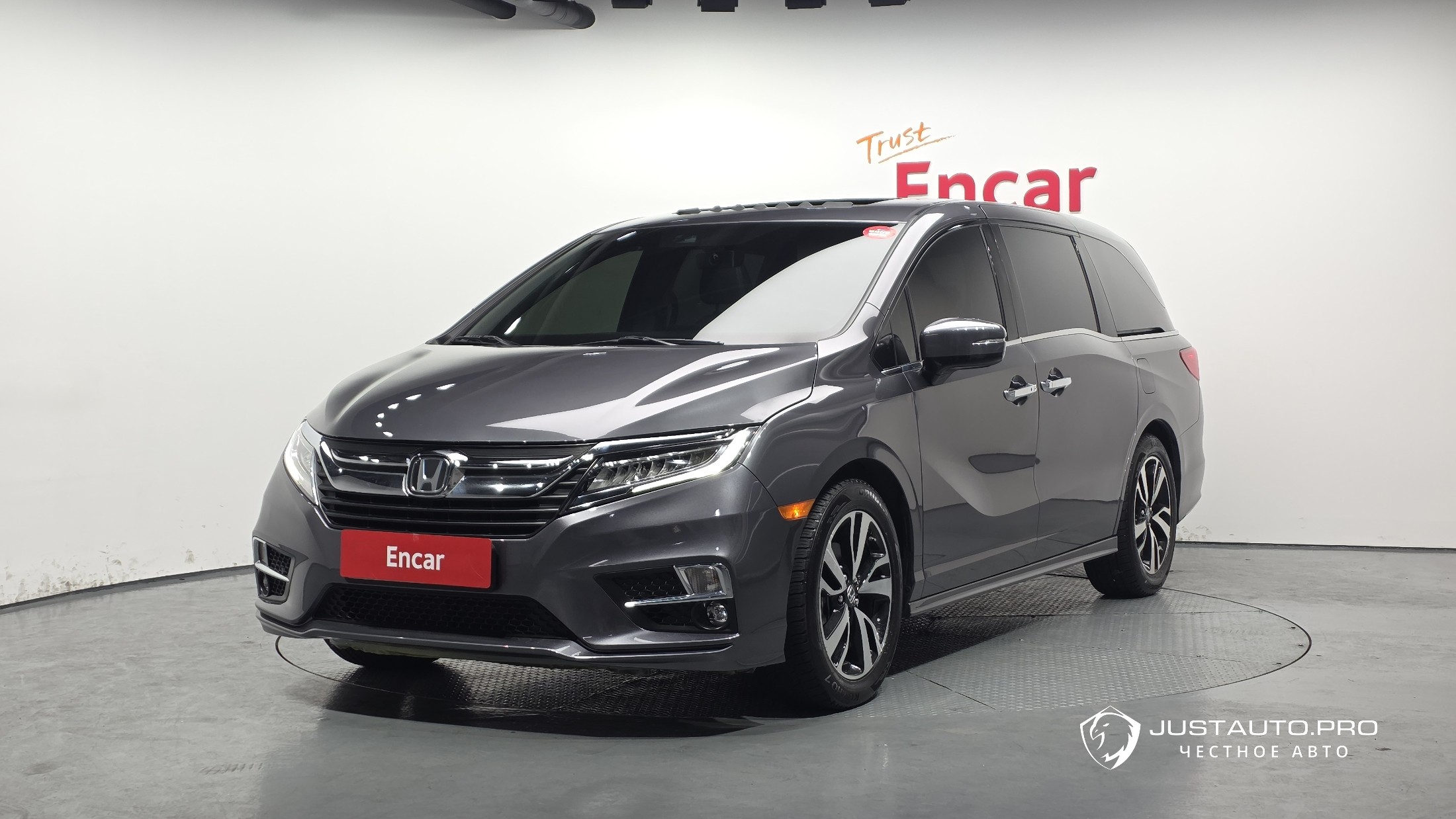 Автомобиль Honda Odyssey
