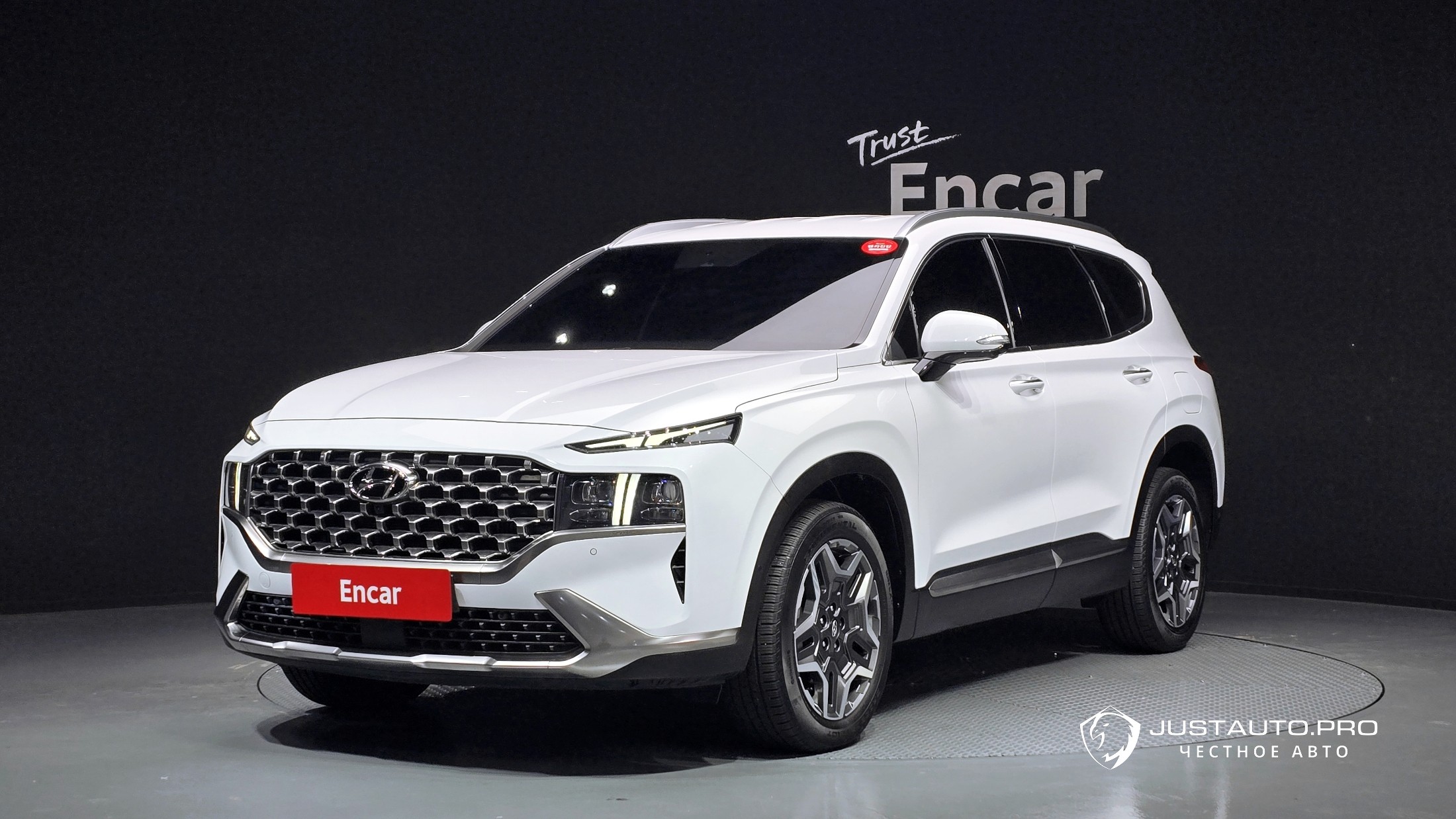 Автомобиль Hyundai Santafe