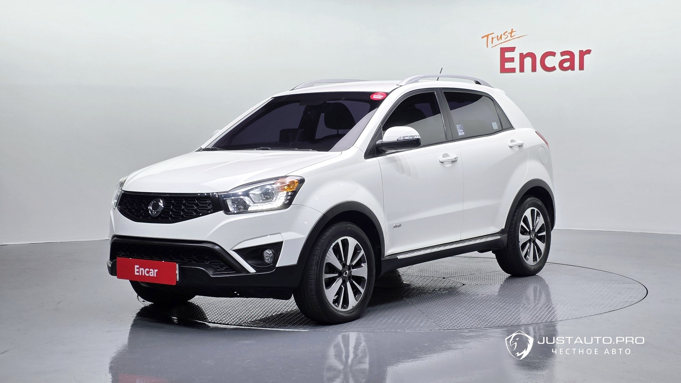 Автомобиль KG_Mobility_Ssangyong KORANDO