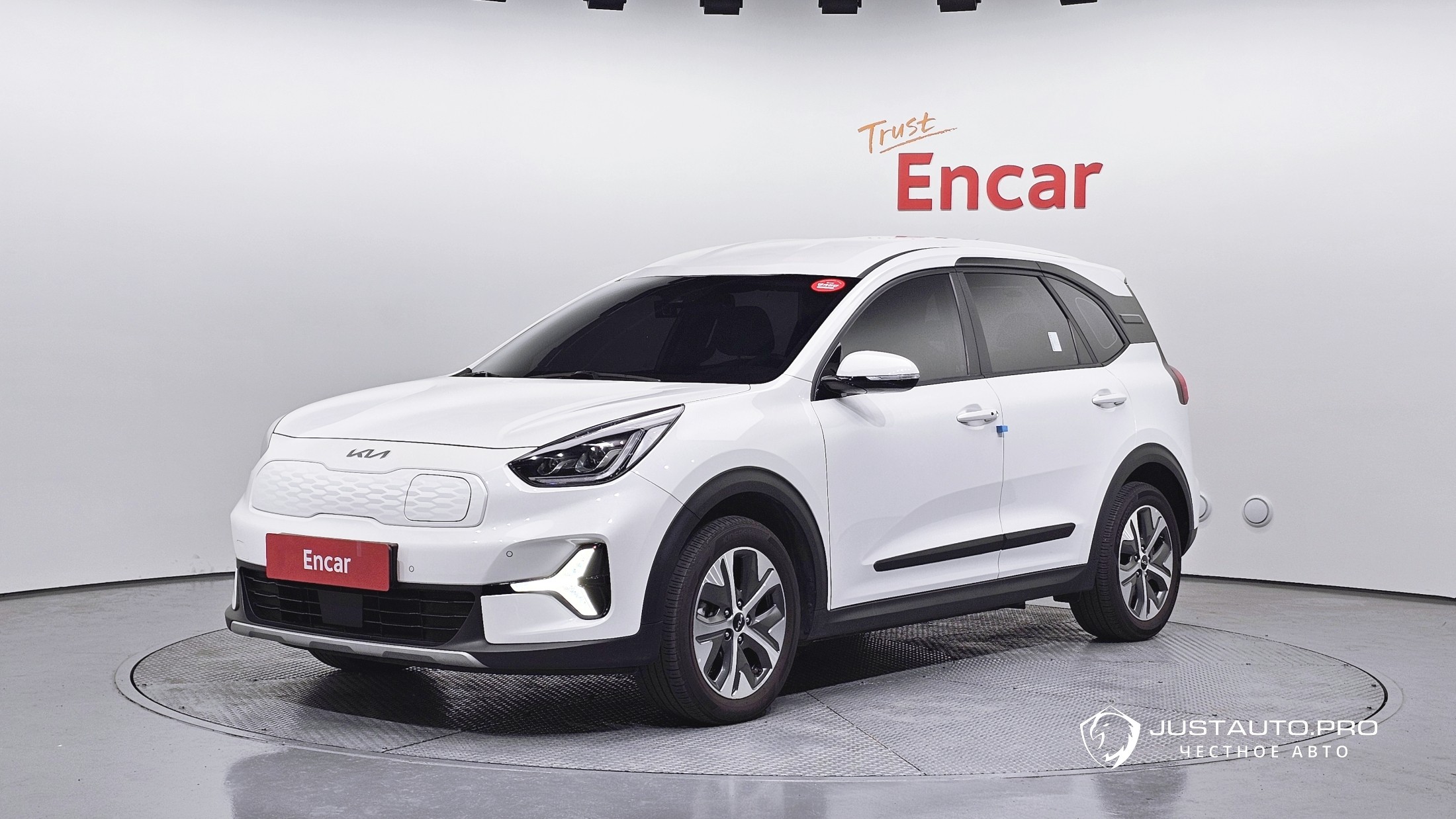 Автомобиль Kia Niro