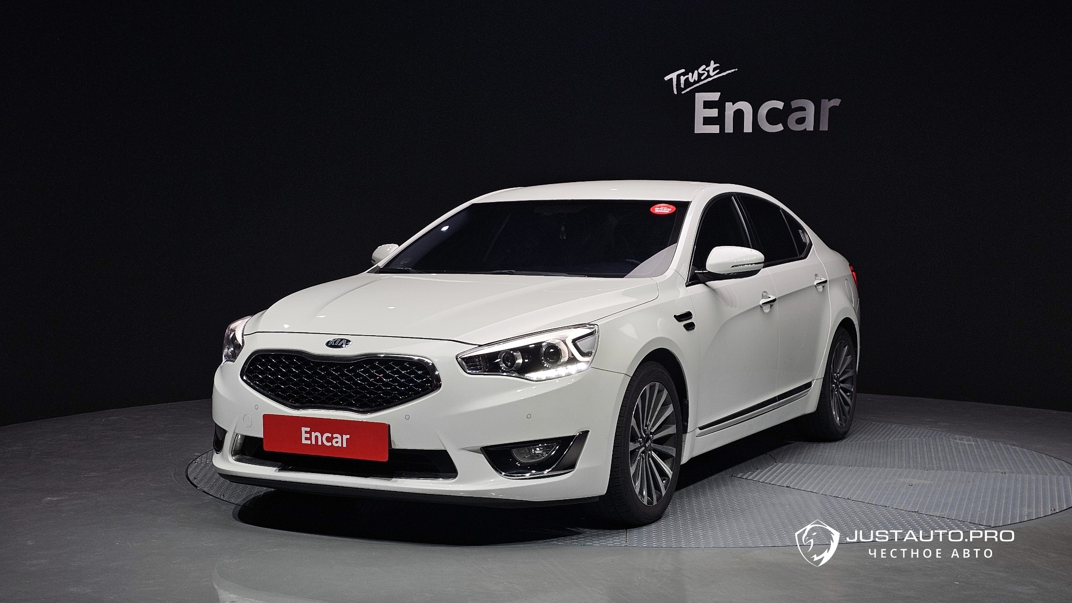 Автомобиль Kia K7