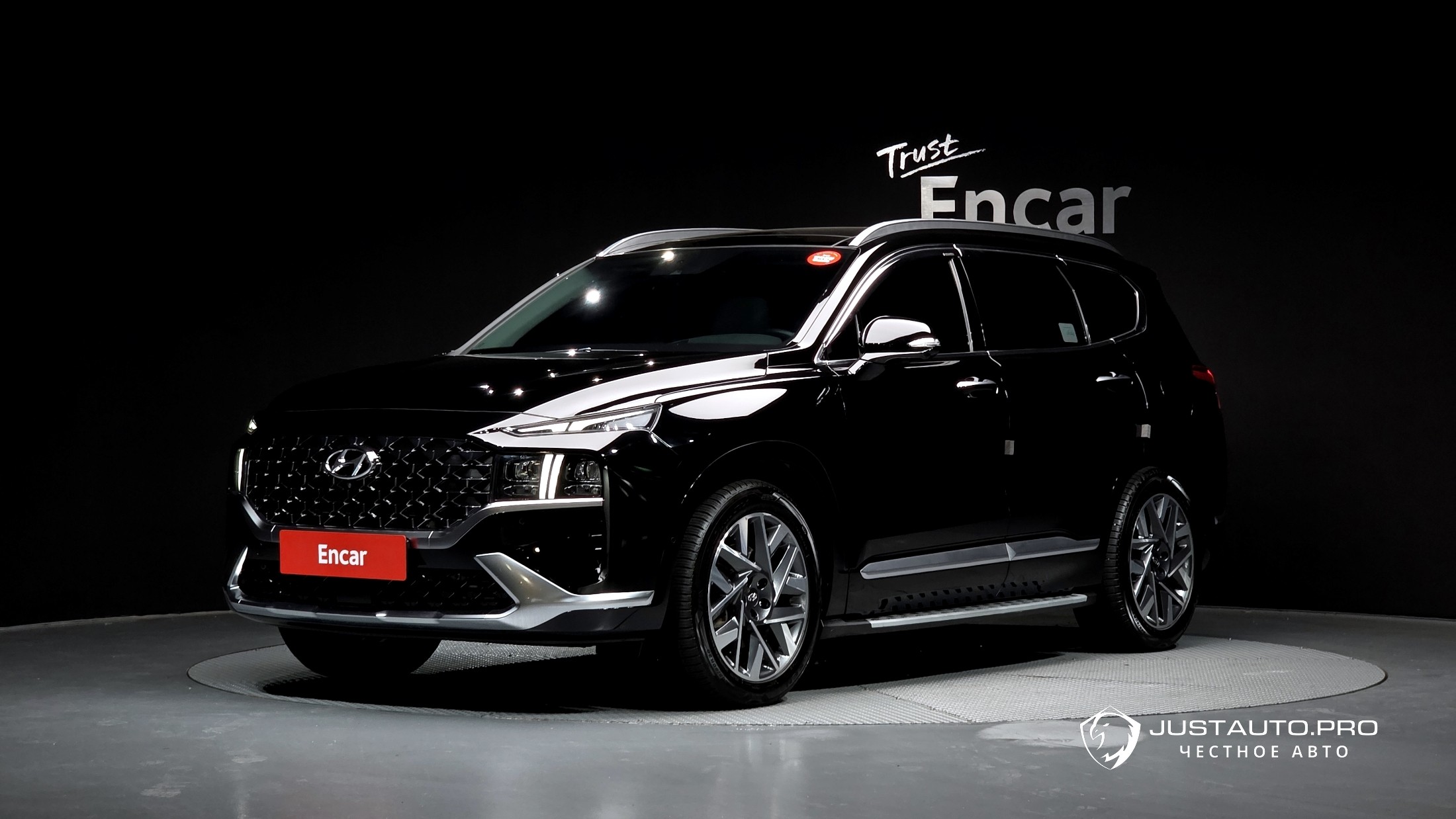 Автомобиль Hyundai Santafe