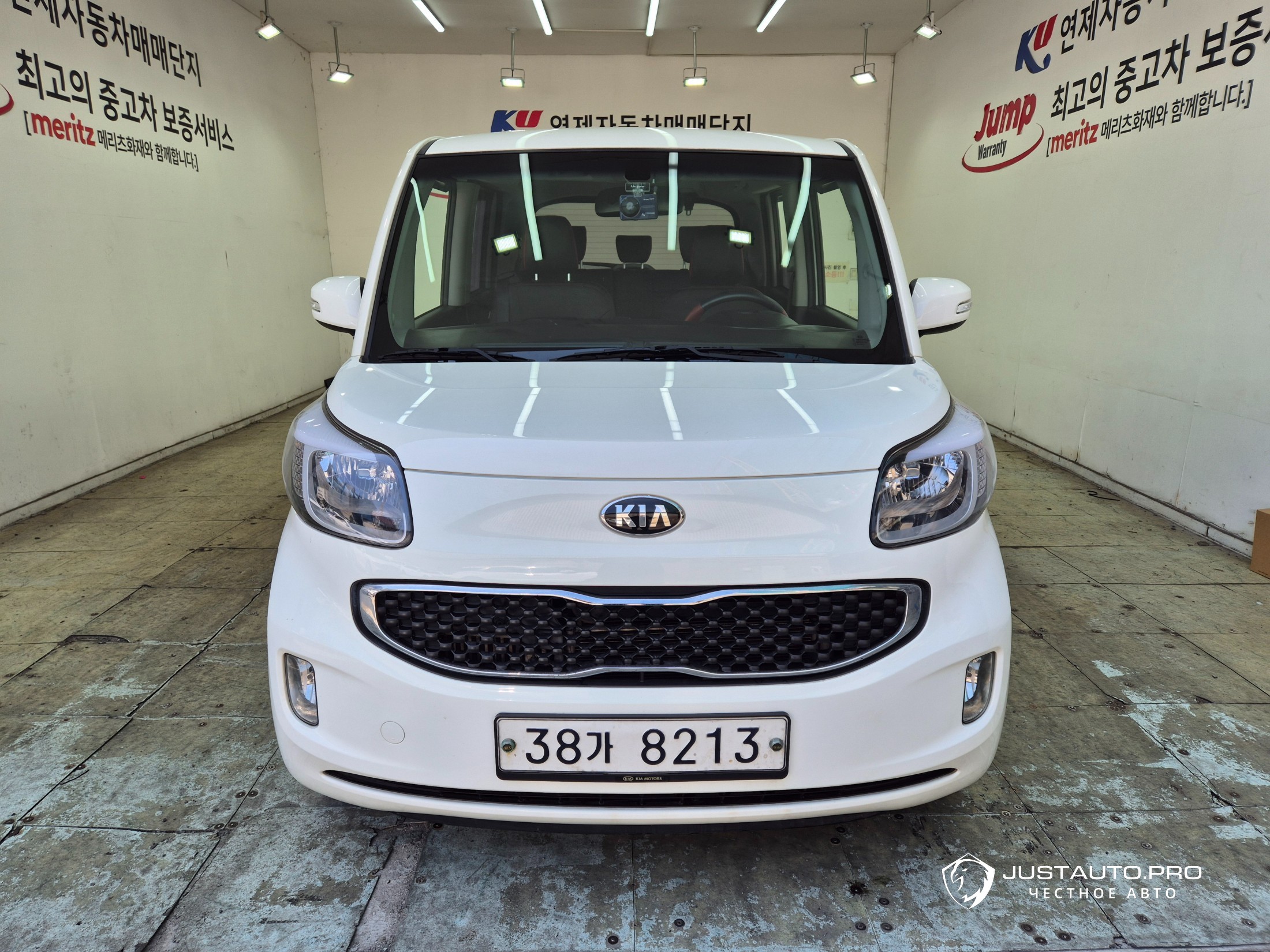 Автомобиль Kia RAY