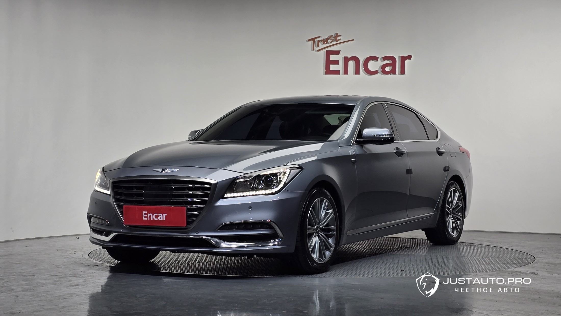 Автомобиль Genesis G80