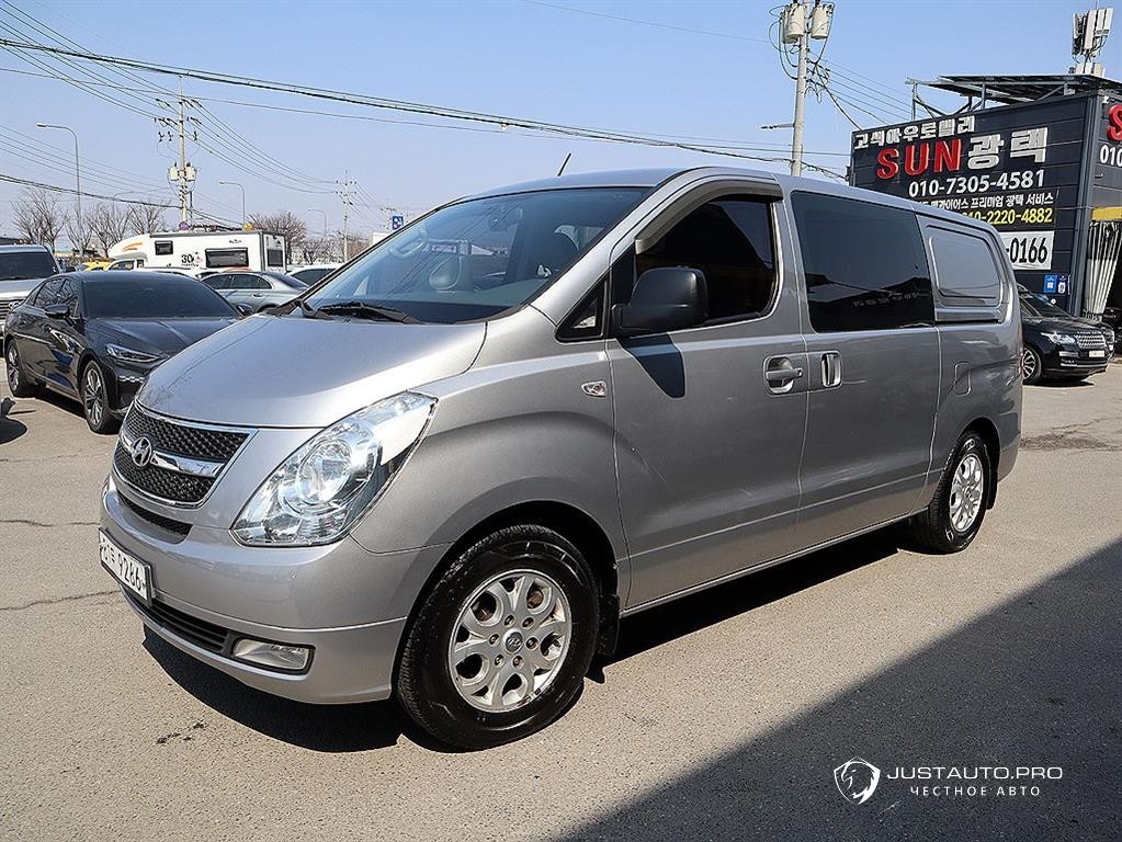 Автомобиль Hyundai Starex