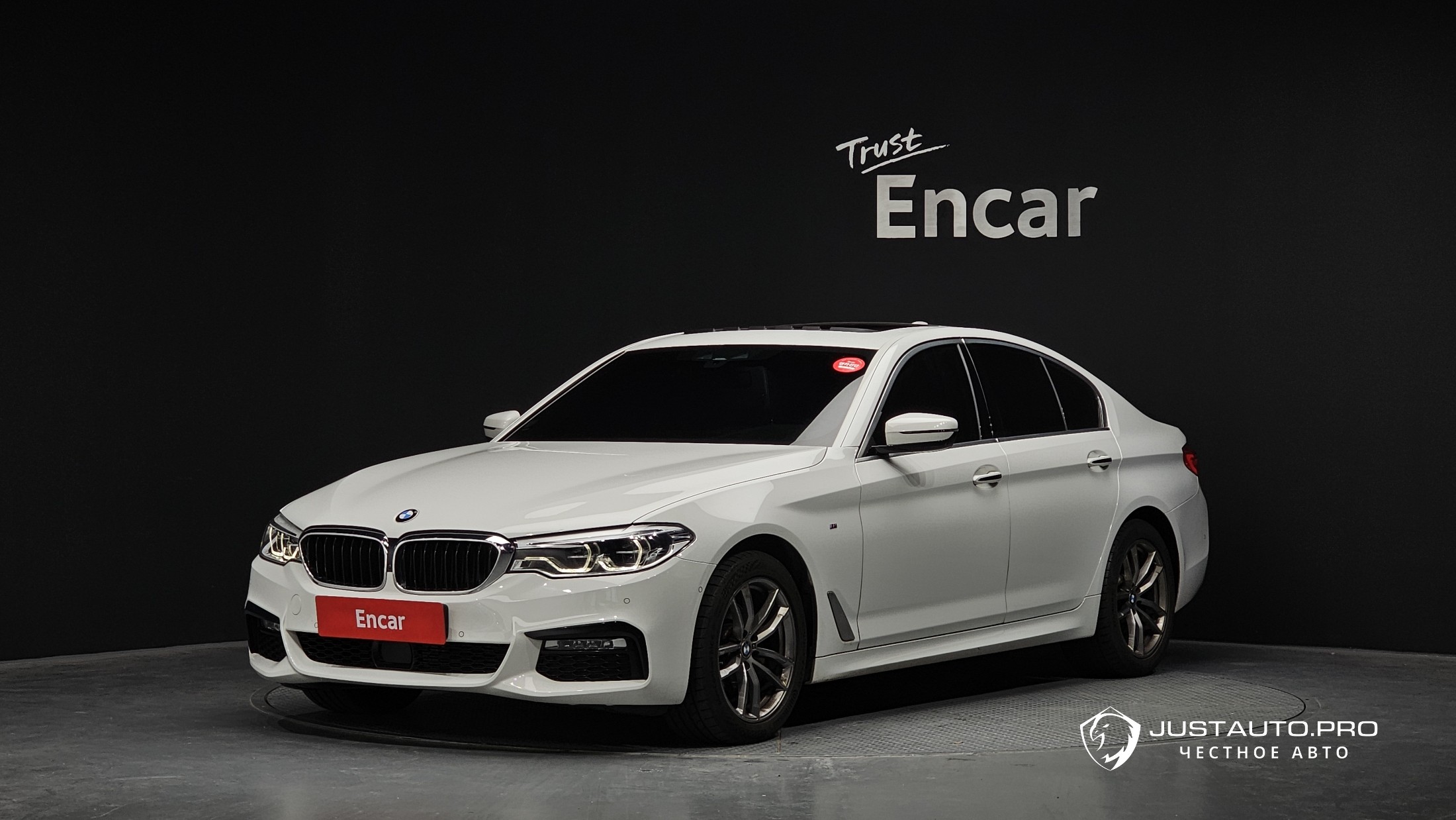 Автомобиль BMW 5-Series