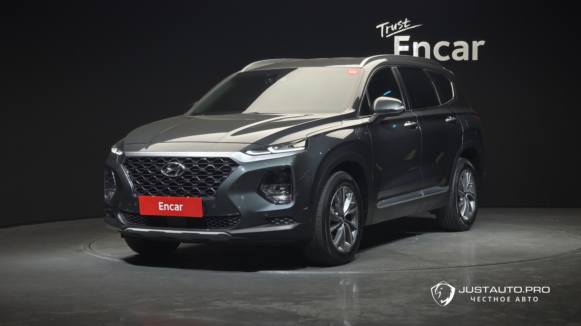 Автомобиль Hyundai Santafe