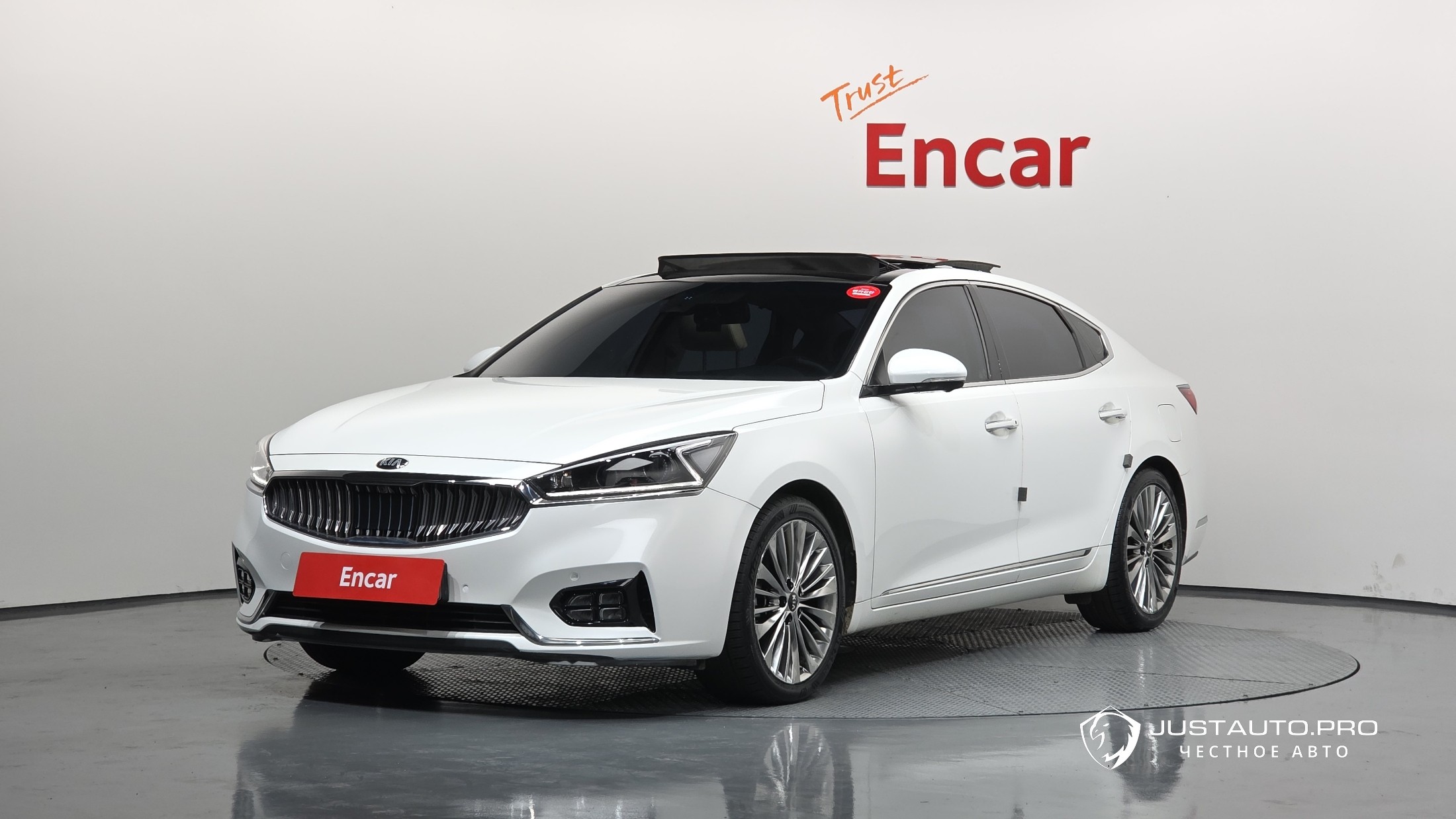 Автомобиль Kia K7