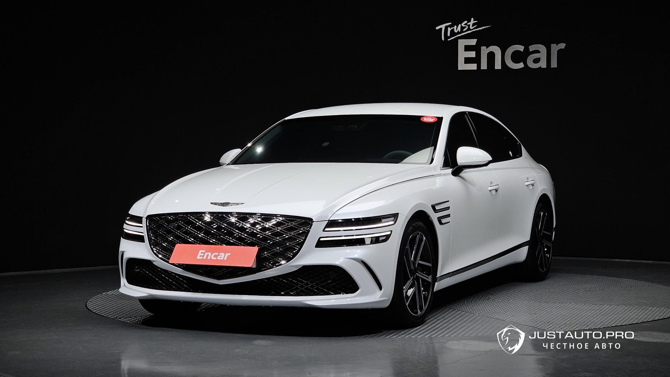 Автомобиль Genesis G80