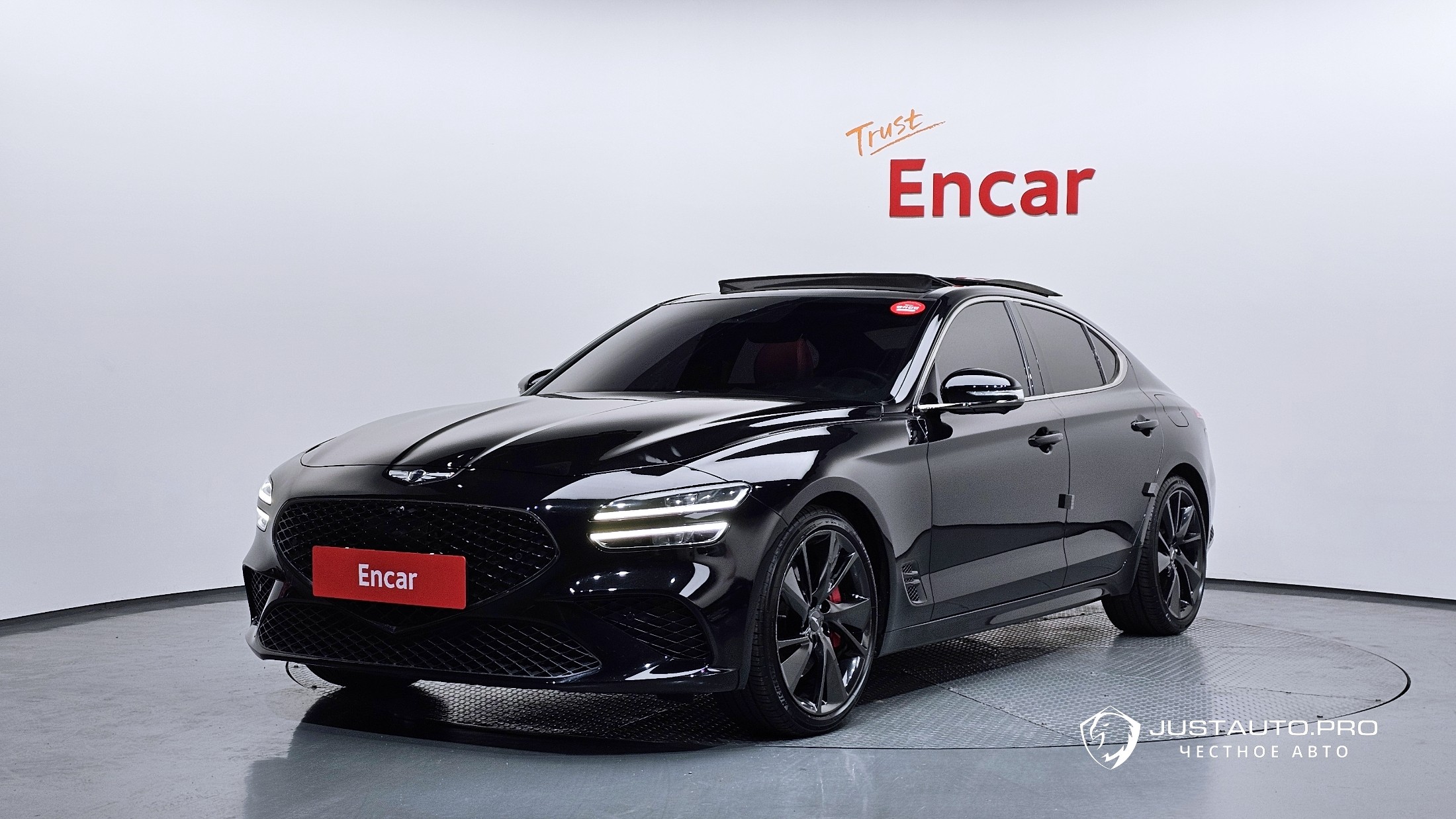 Автомобиль Genesis G70