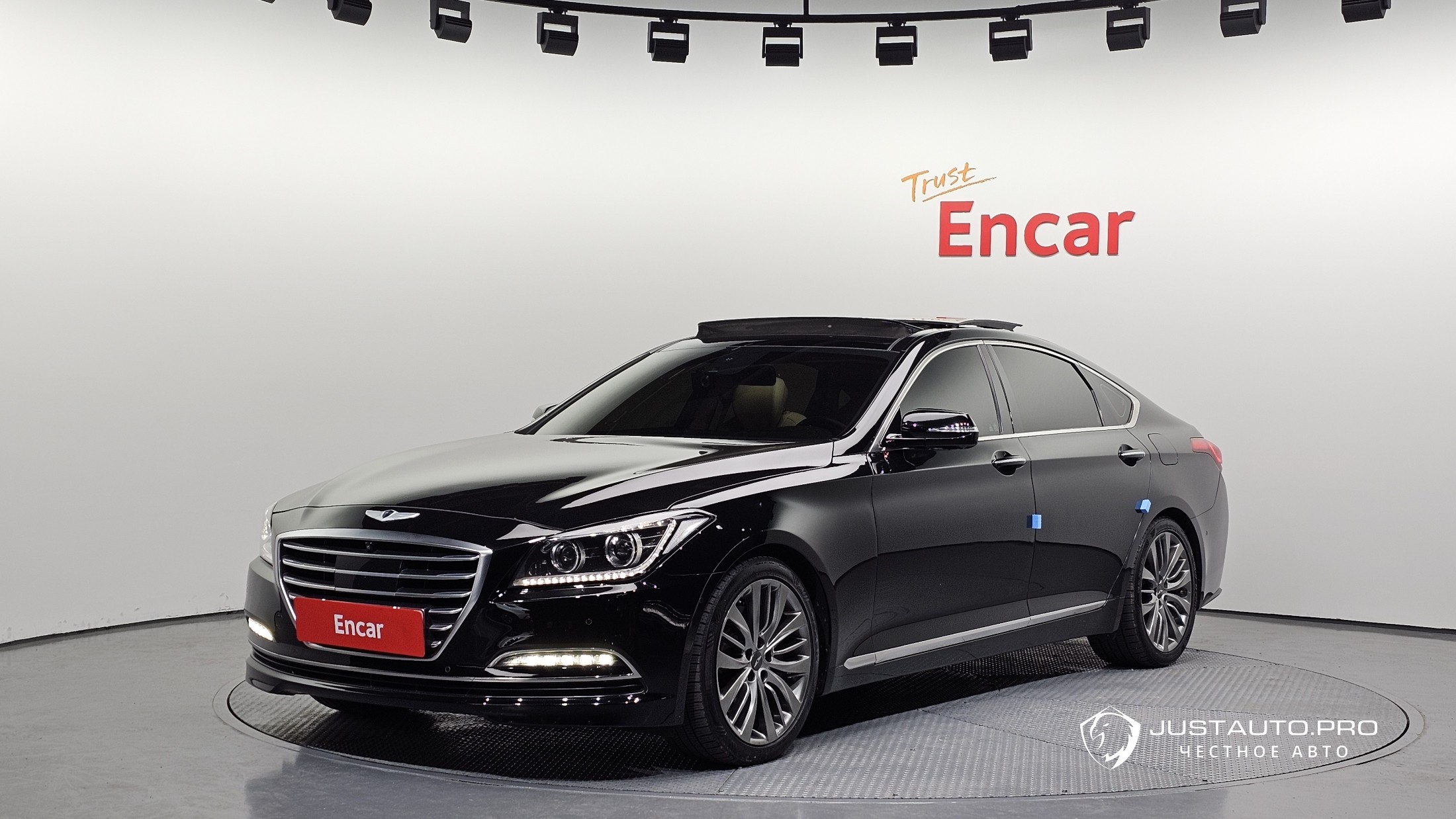 Автомобиль Hyundai Genesis