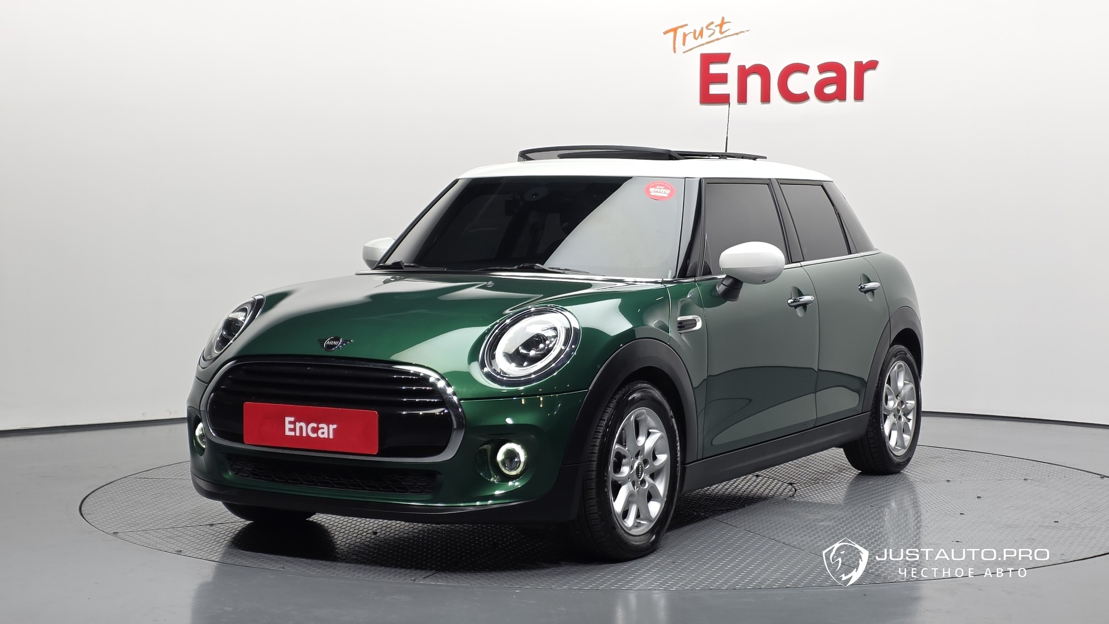 Автомобиль Mini Cooper