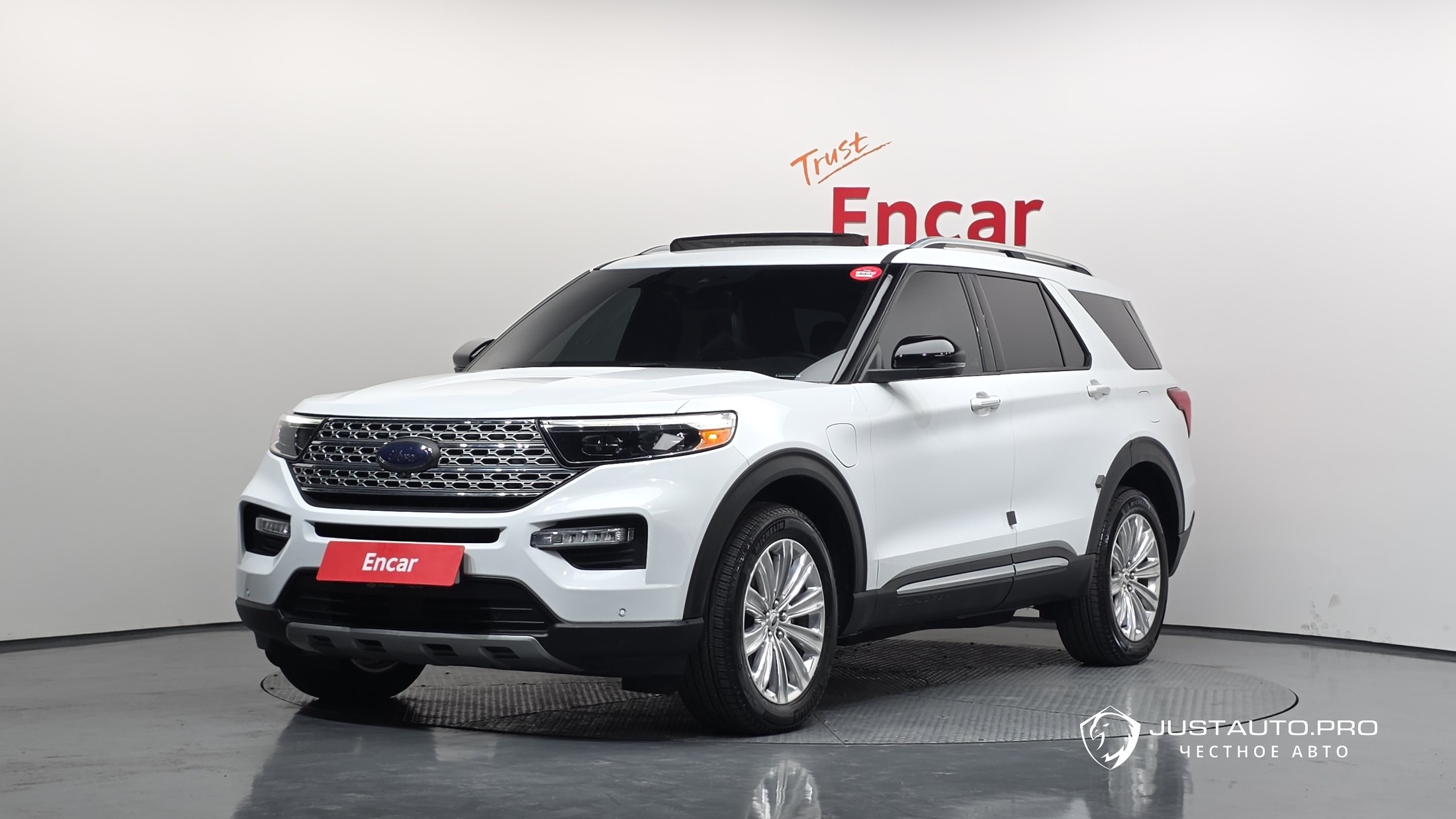 Автомобиль Ford Explorer