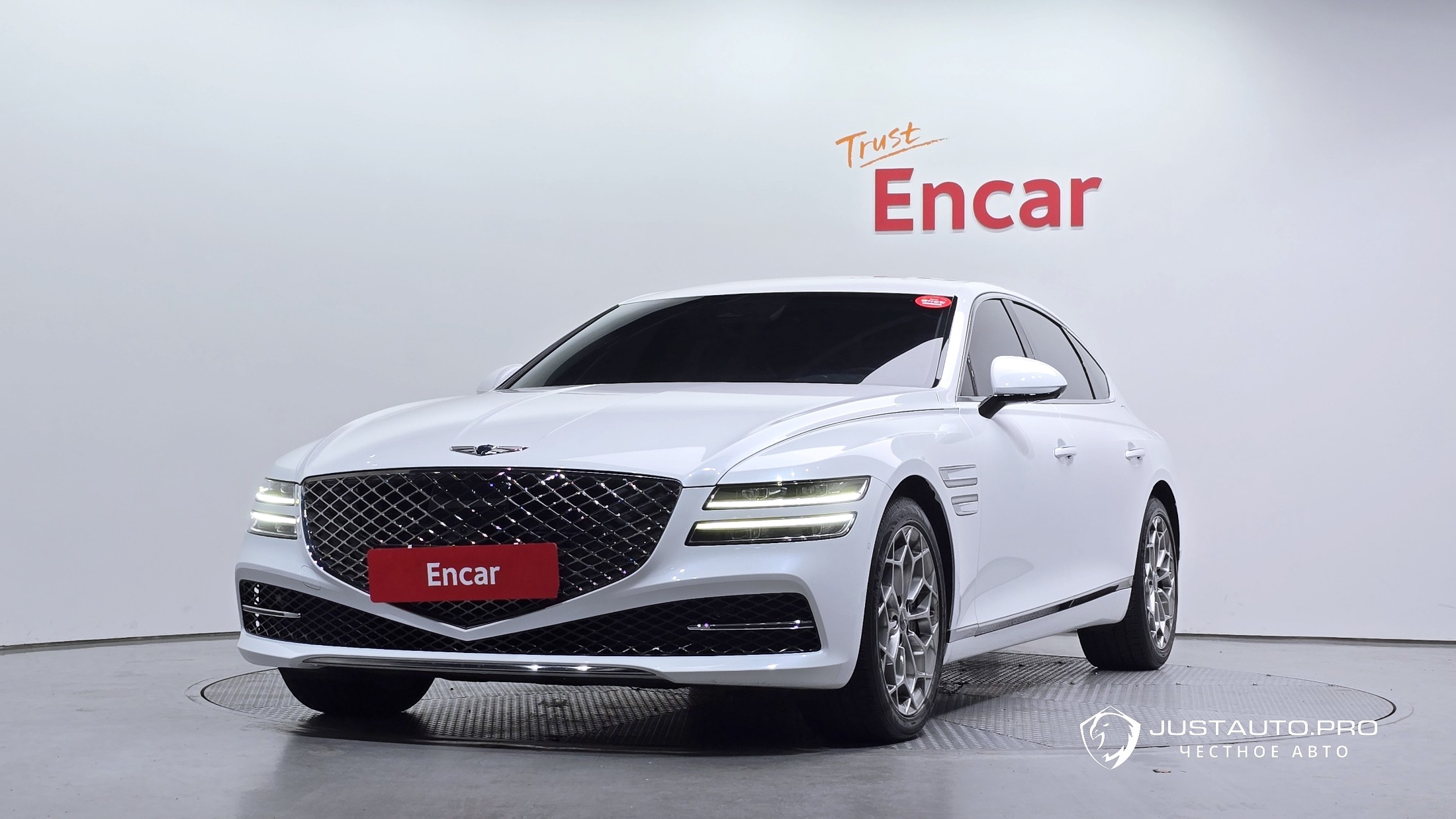 Автомобиль Genesis G80