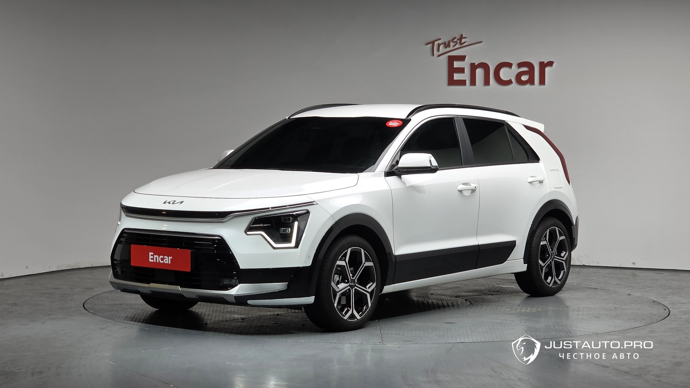 Автомобиль Kia Niro