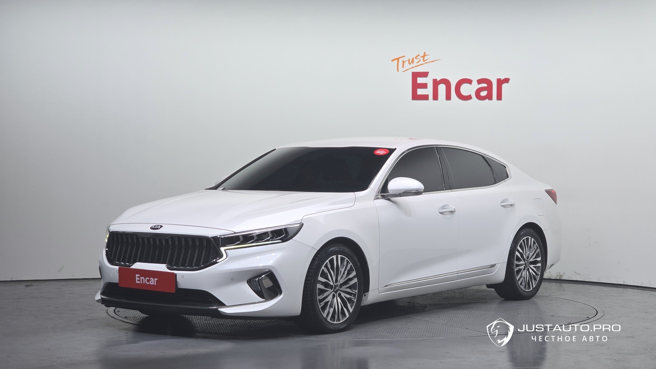 Автомобиль Kia K7