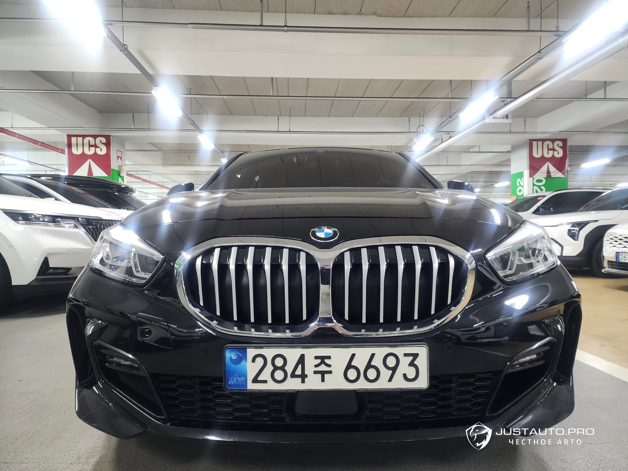 Автомобиль BMW 1-Series