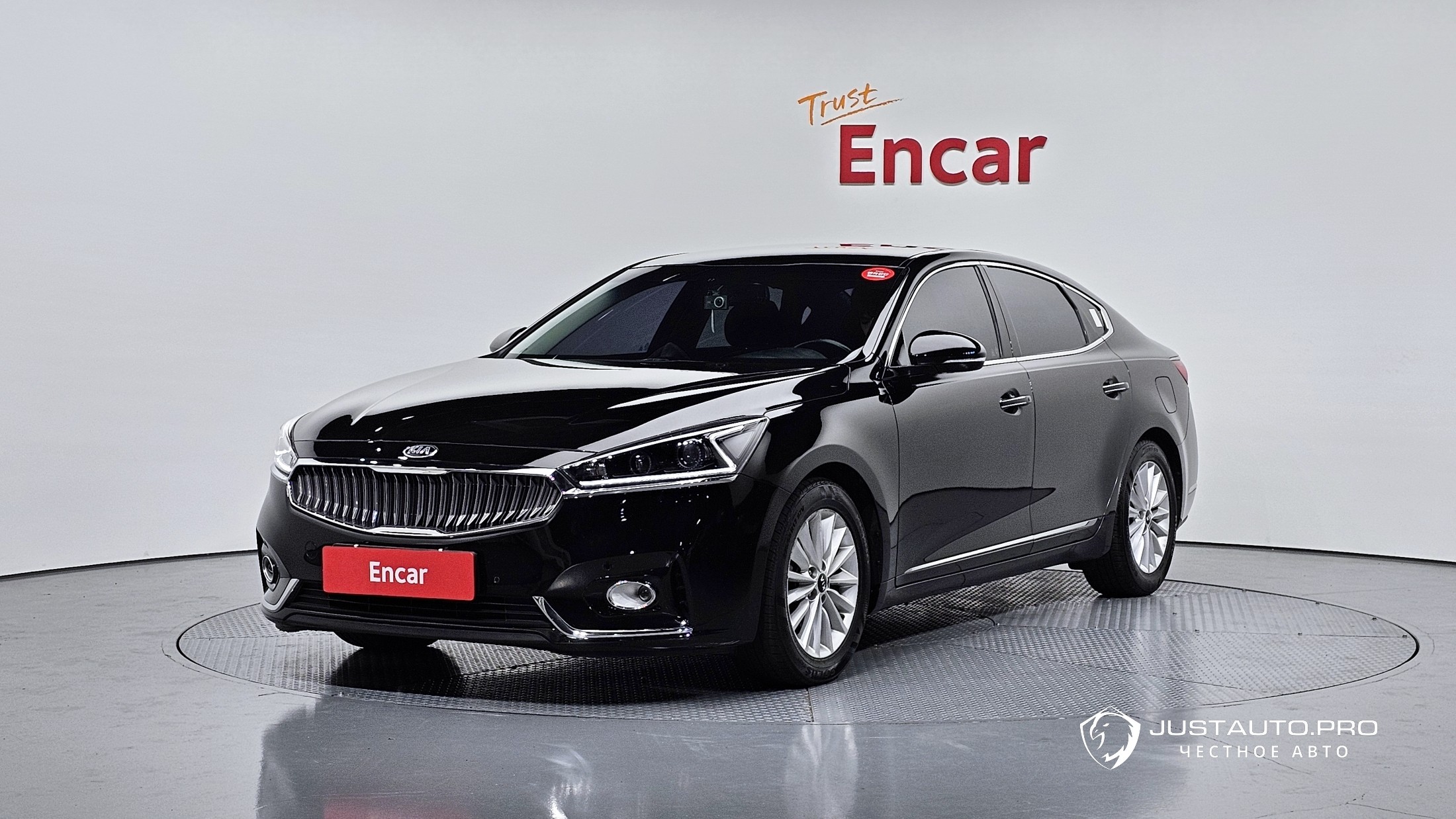Автомобиль Kia K7