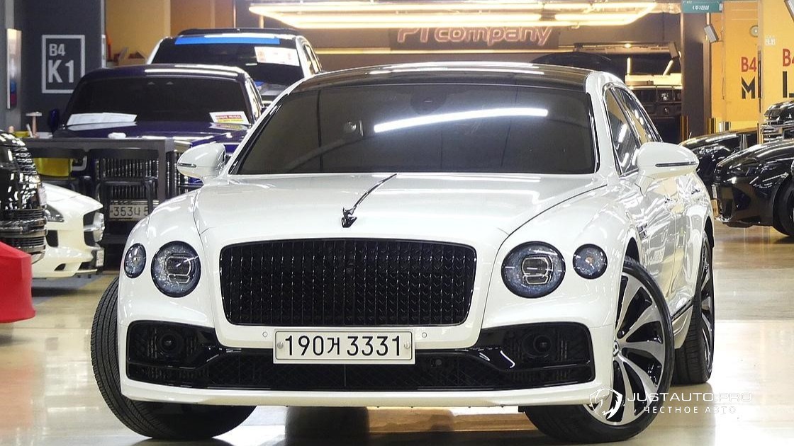 Автомобиль Bentley Flying Spur