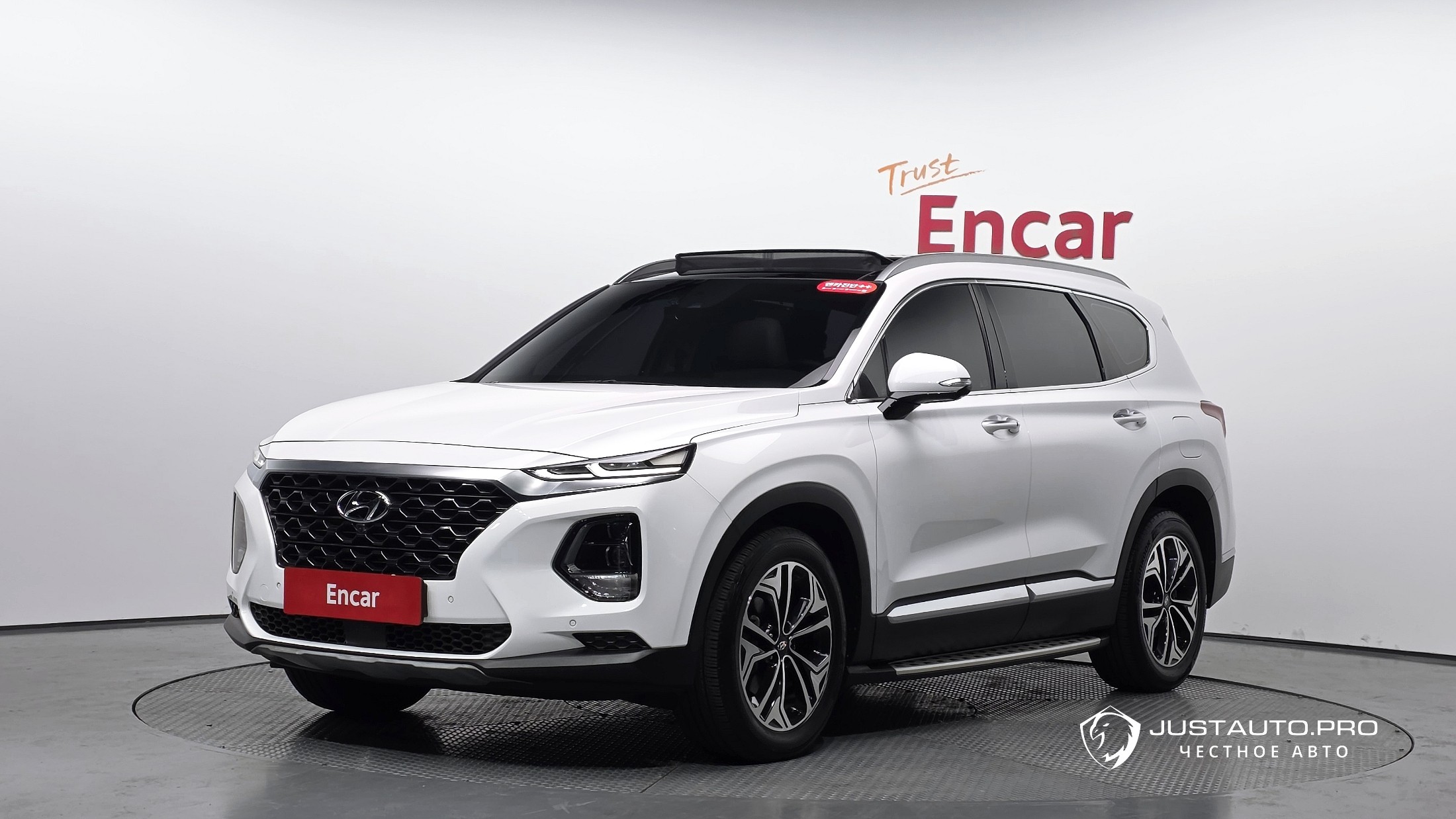 Автомобиль Hyundai Santafe