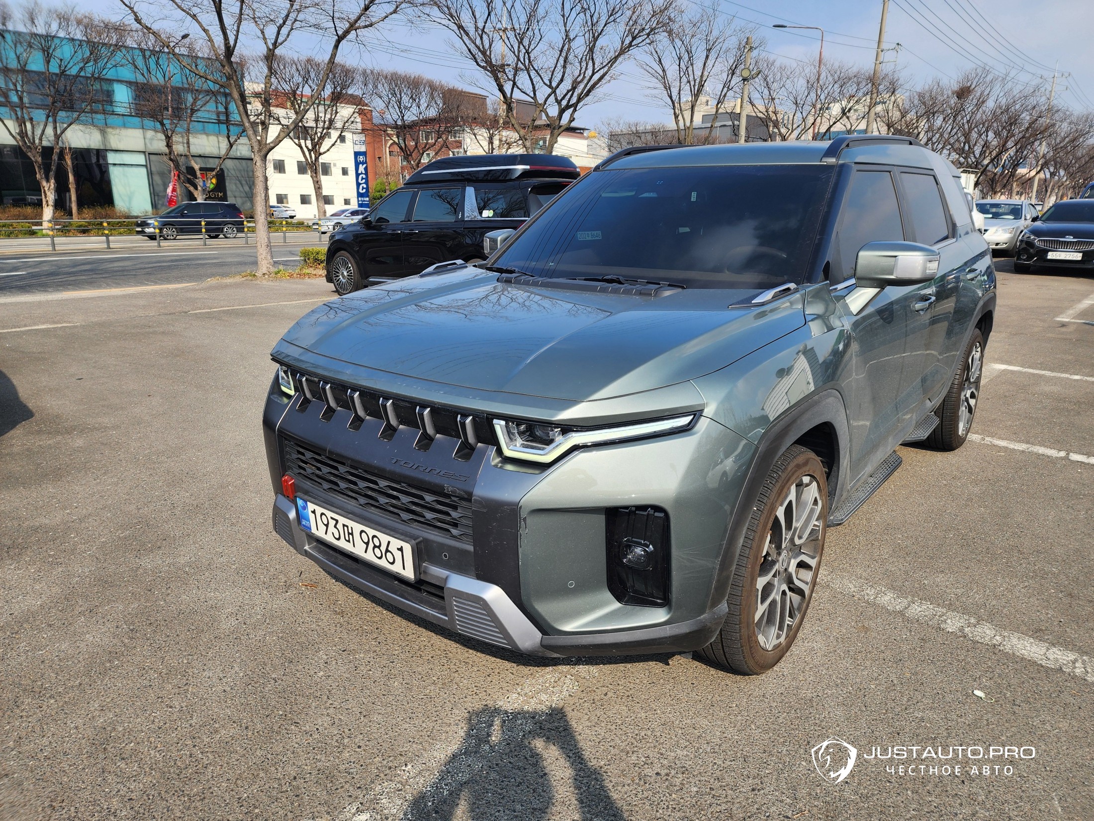 Автомобиль KG_Mobility_Ssangyong Torres