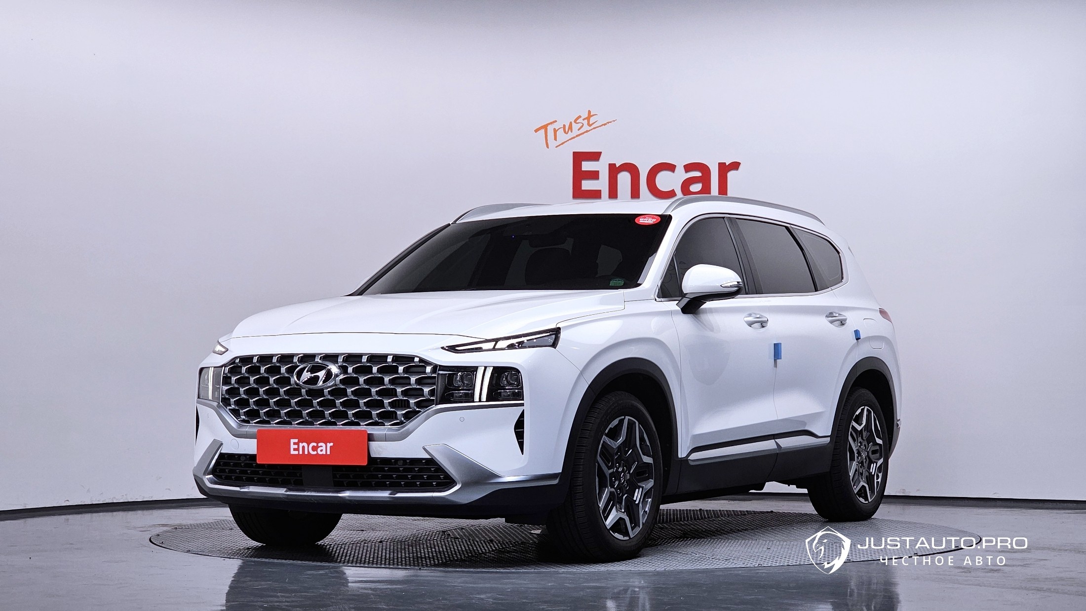 Автомобиль Hyundai Santafe