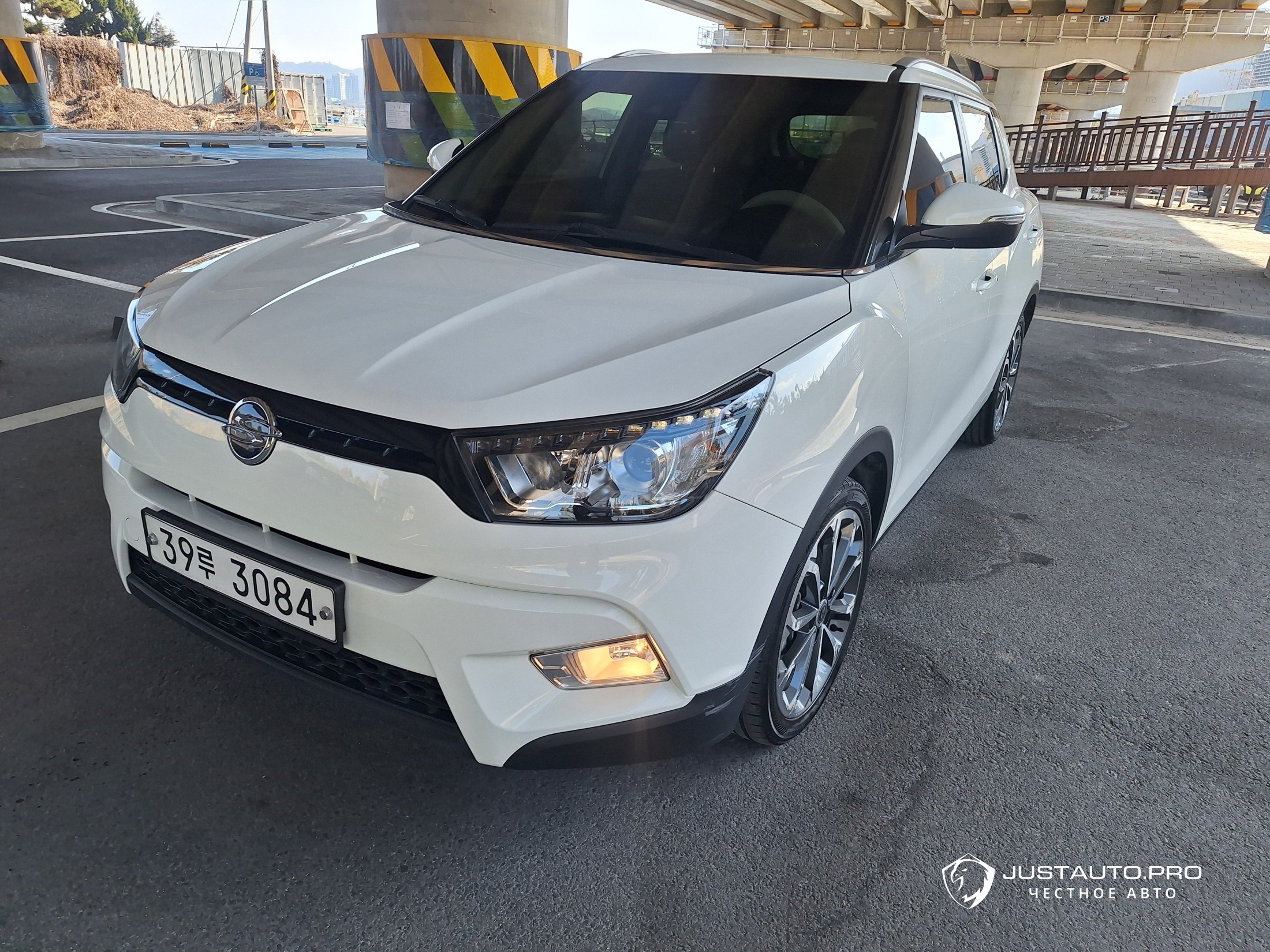 Автомобиль KG_Mobility_Ssangyong TIBOLI