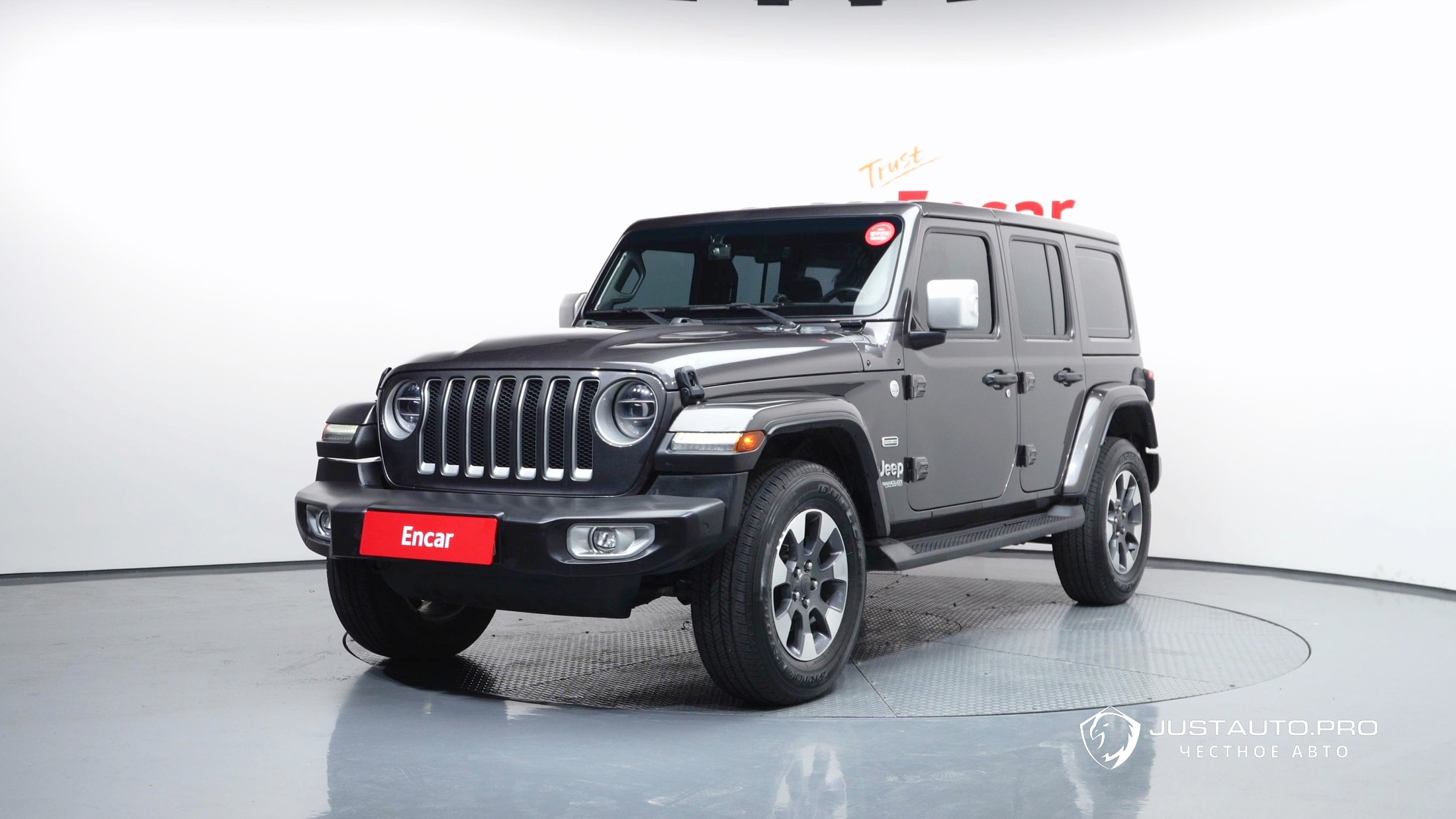 Автомобиль Jeep Wrangler