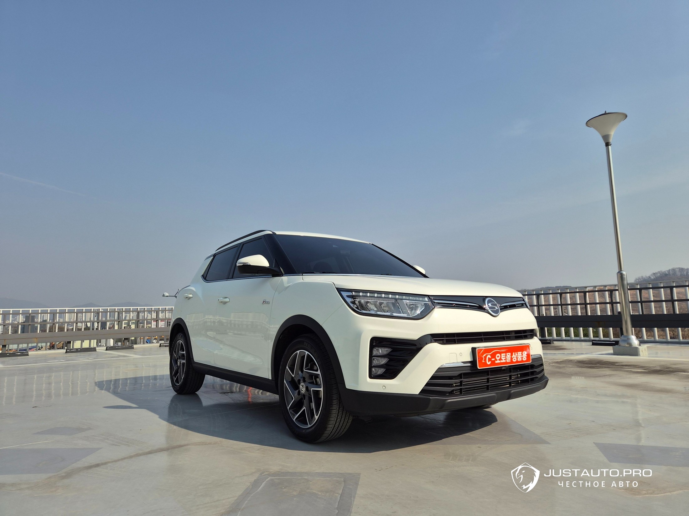 Автомобиль KG_Mobility_Ssangyong TIBOLI