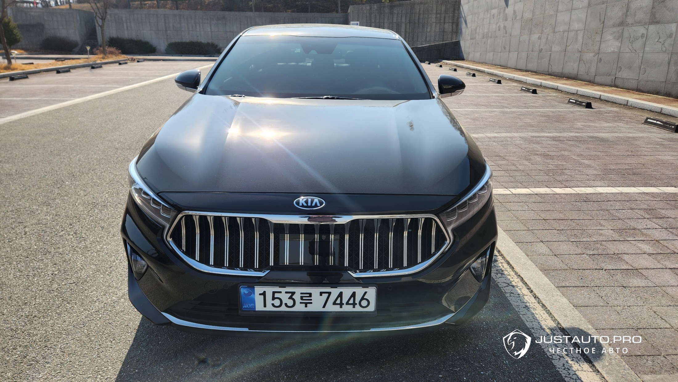 Автомобиль Kia K7