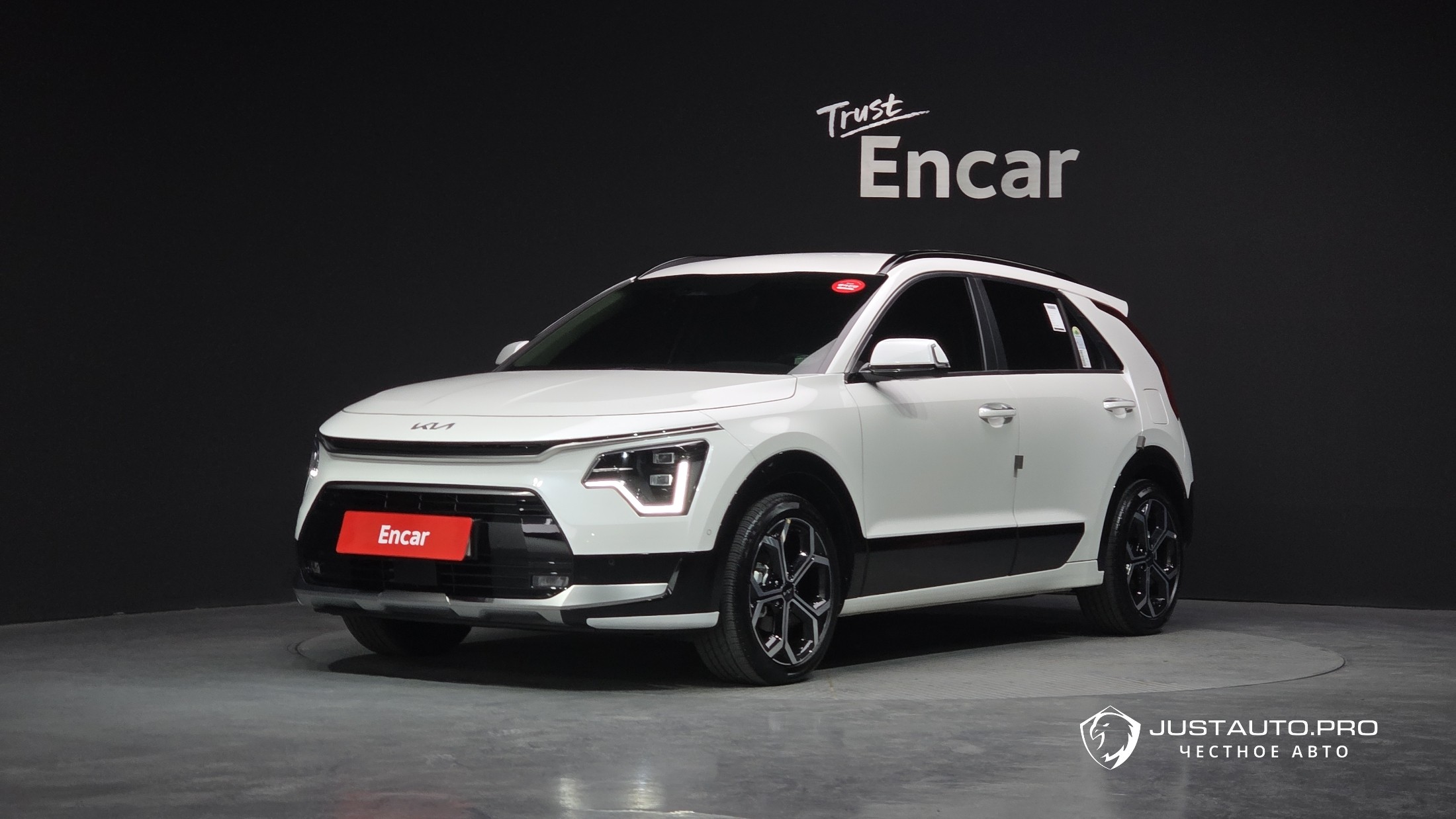 Автомобиль Kia Niro