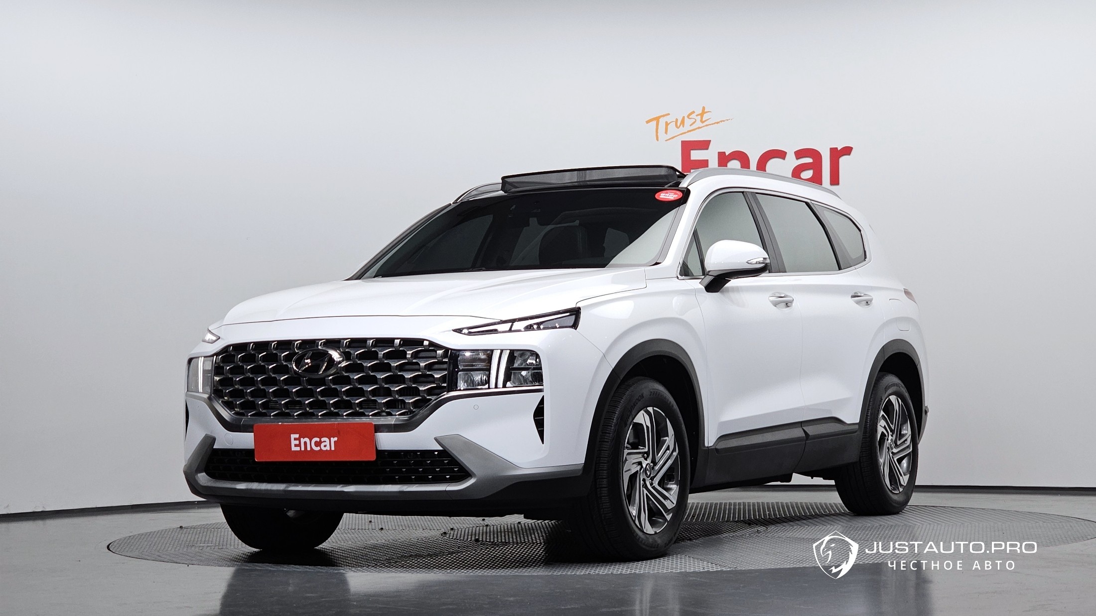 Автомобиль Hyundai Santafe