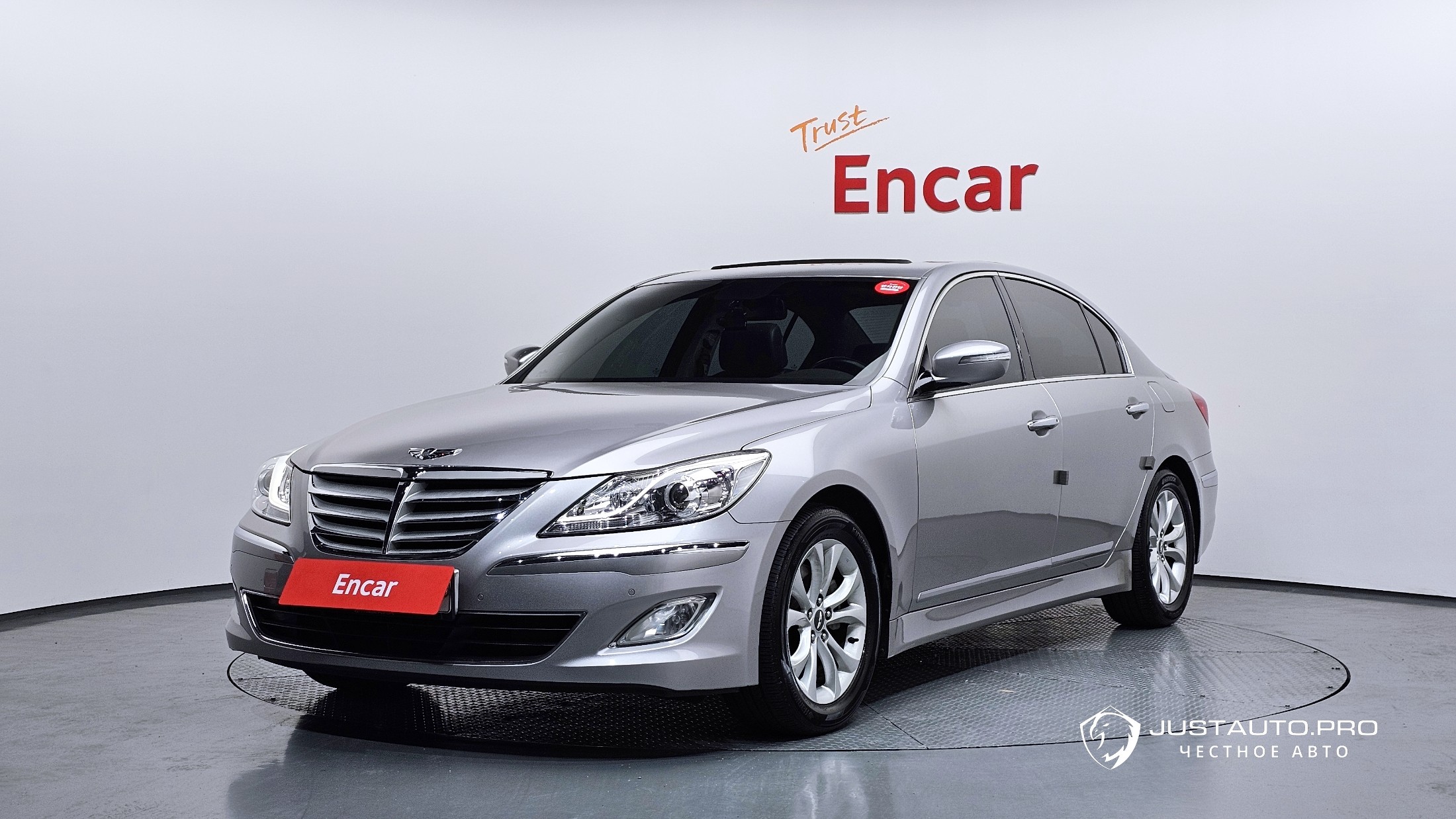 Автомобиль Hyundai Genesis