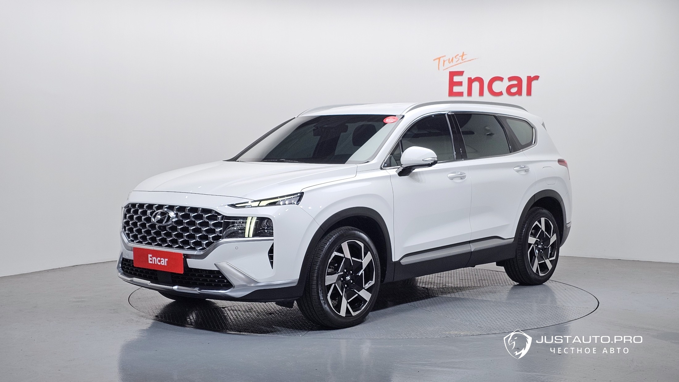 Автомобиль Hyundai Santafe