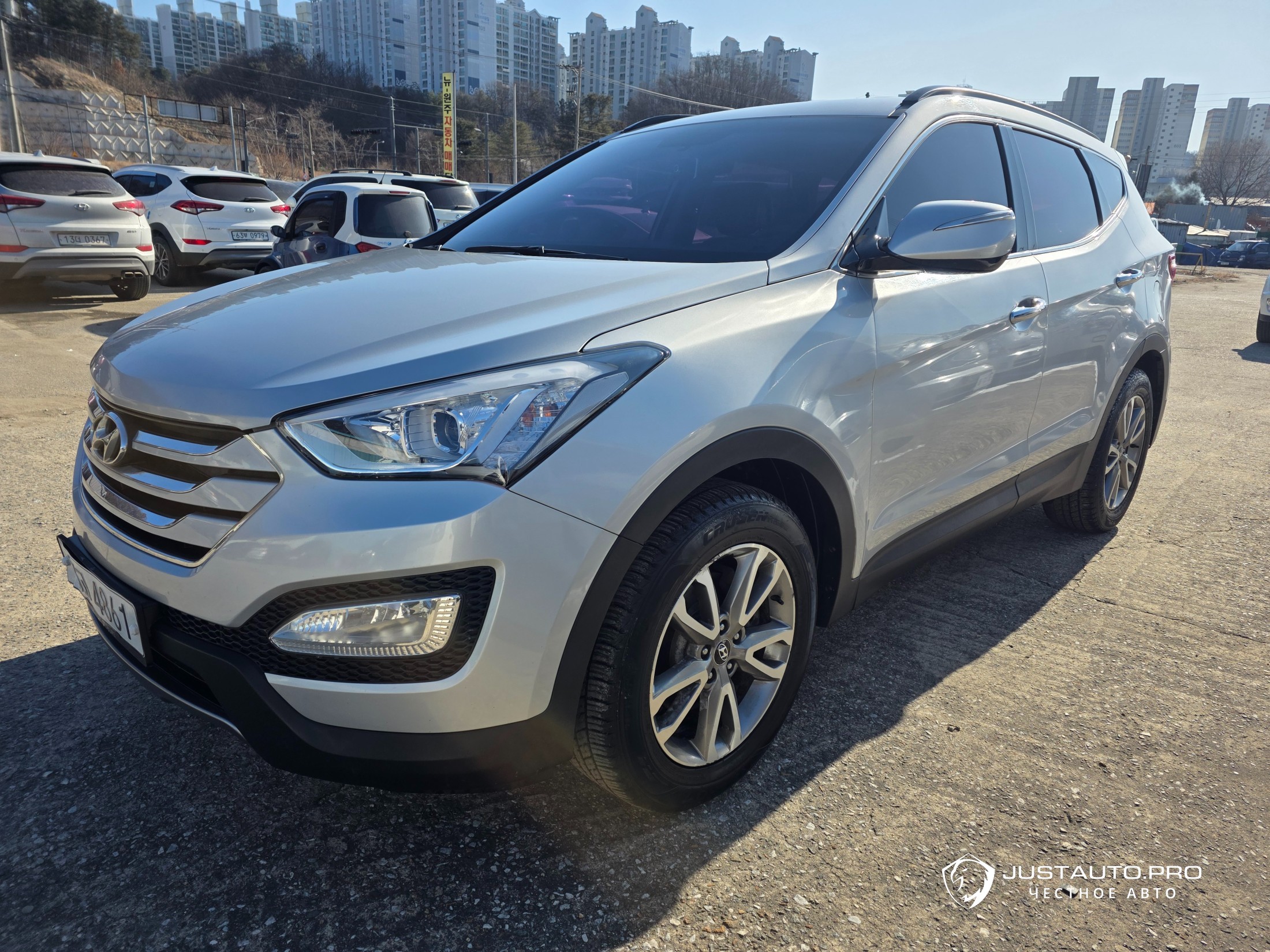 Автомобиль Hyundai Santafe