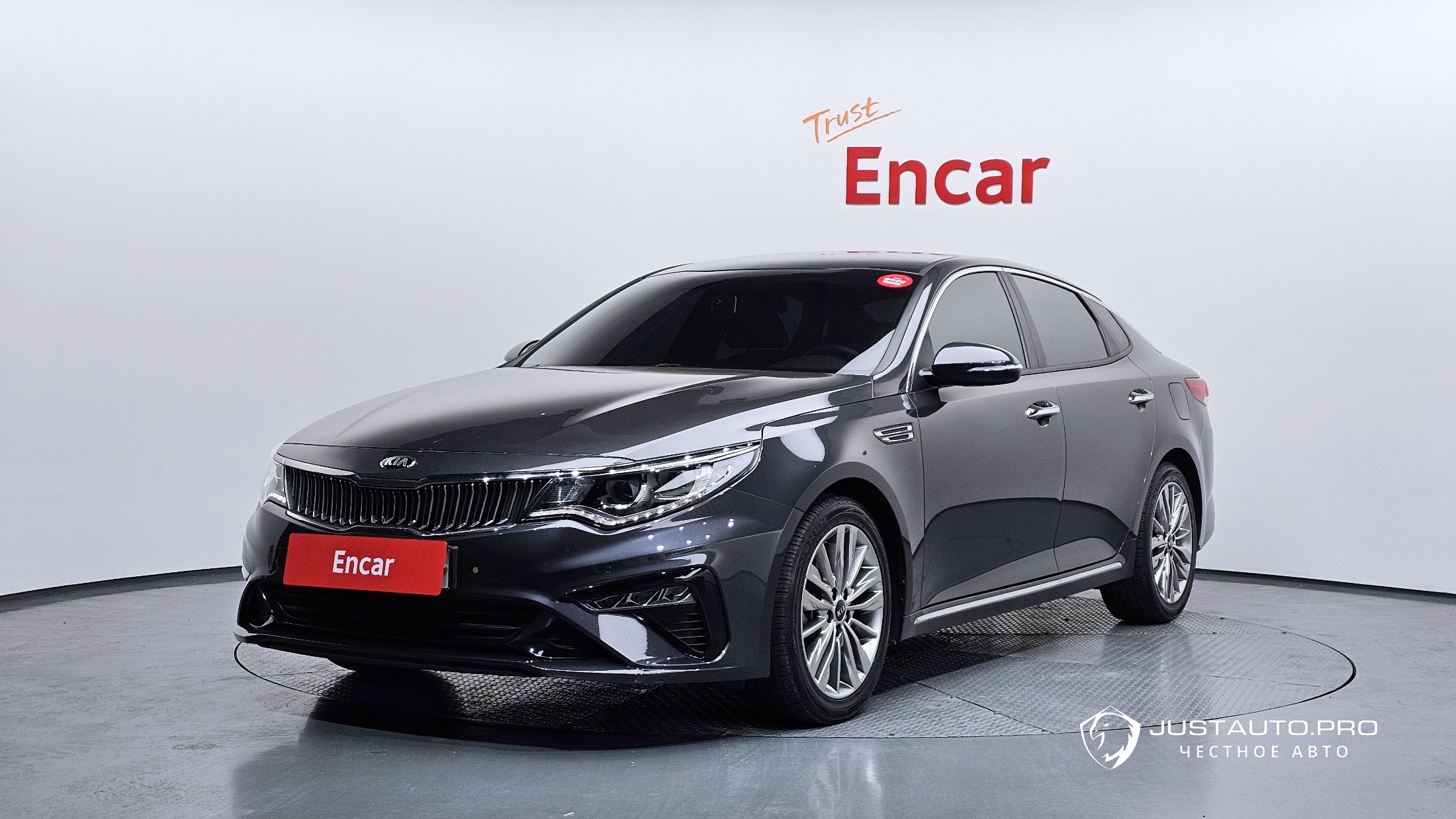 Автомобиль Kia K5