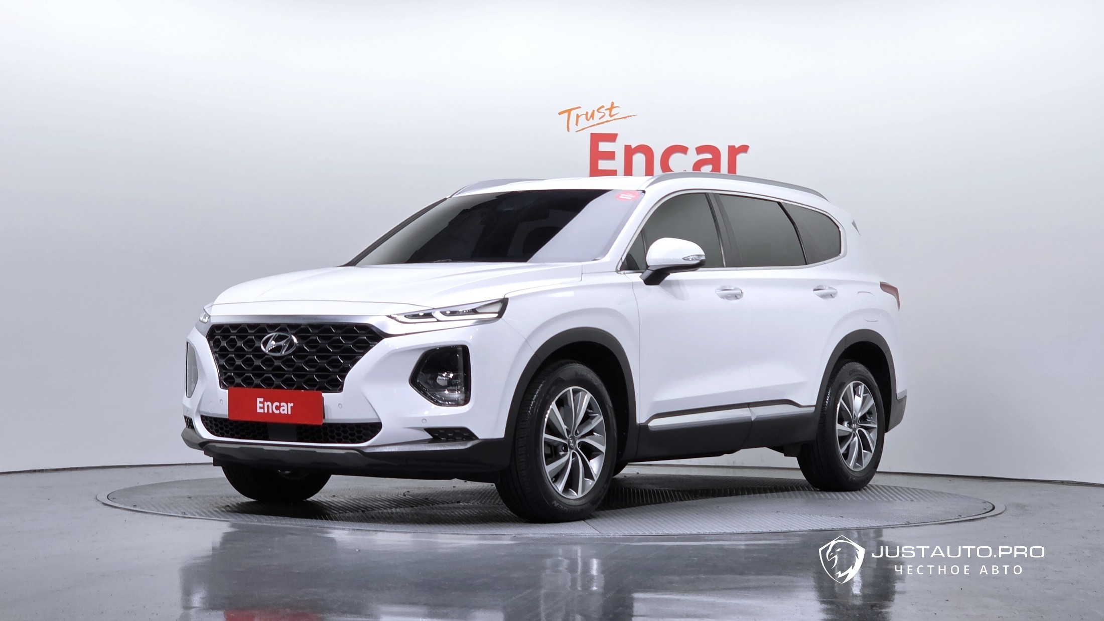 Автомобиль Hyundai Santafe