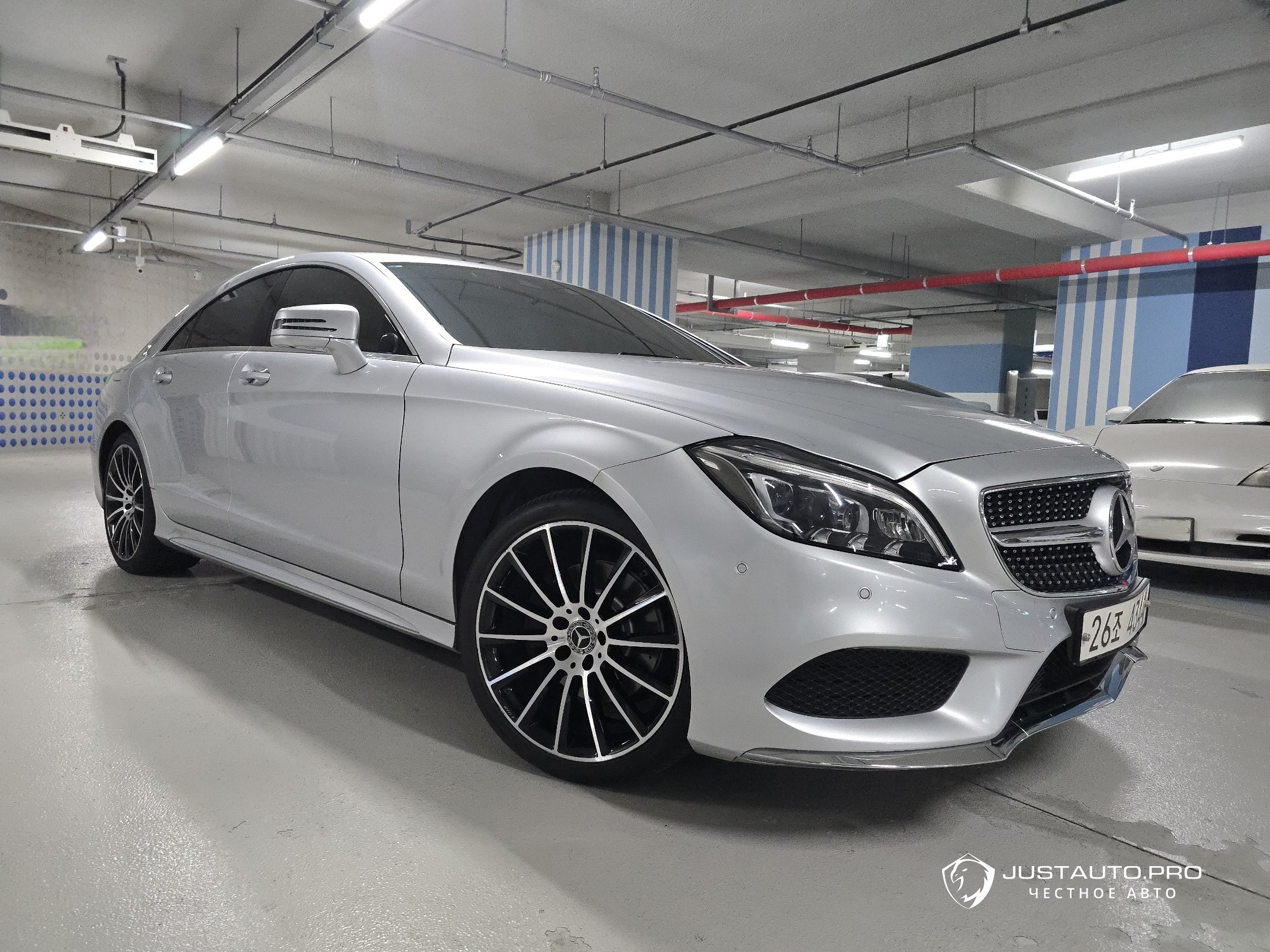 Автомобиль Mercedes-Benz CLS-Class