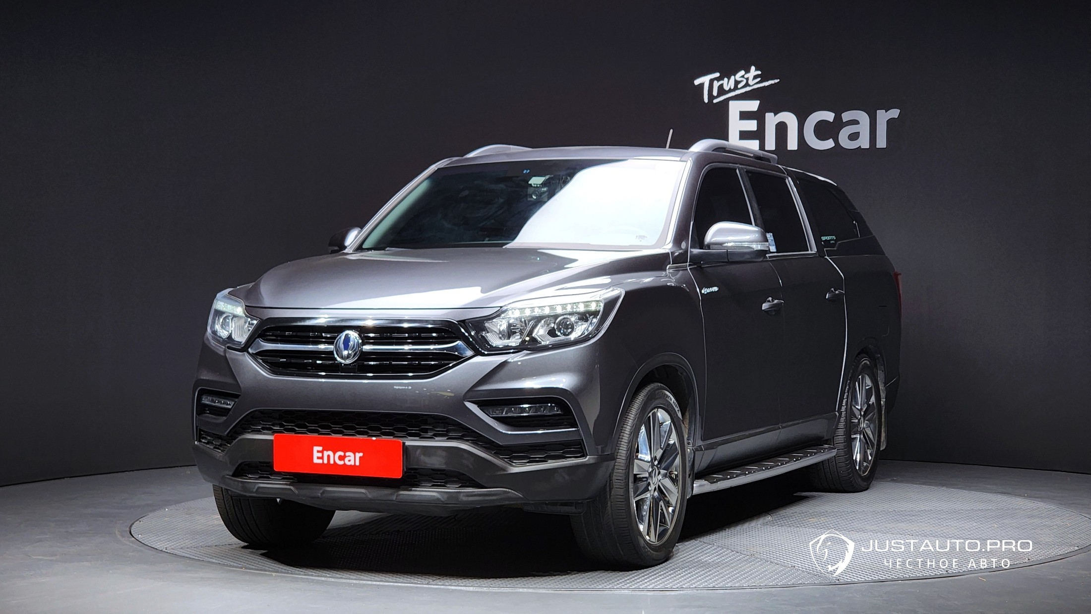 Автомобиль KG_Mobility_Ssangyong Rexton