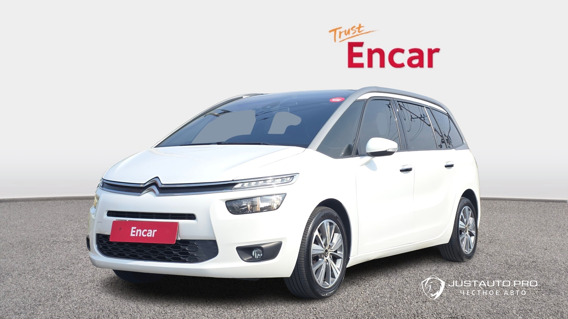 Автомобиль Citroen-DS C4 Picasso