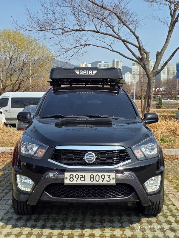 Автомобиль KG_Mobility_Ssangyong KORANDO