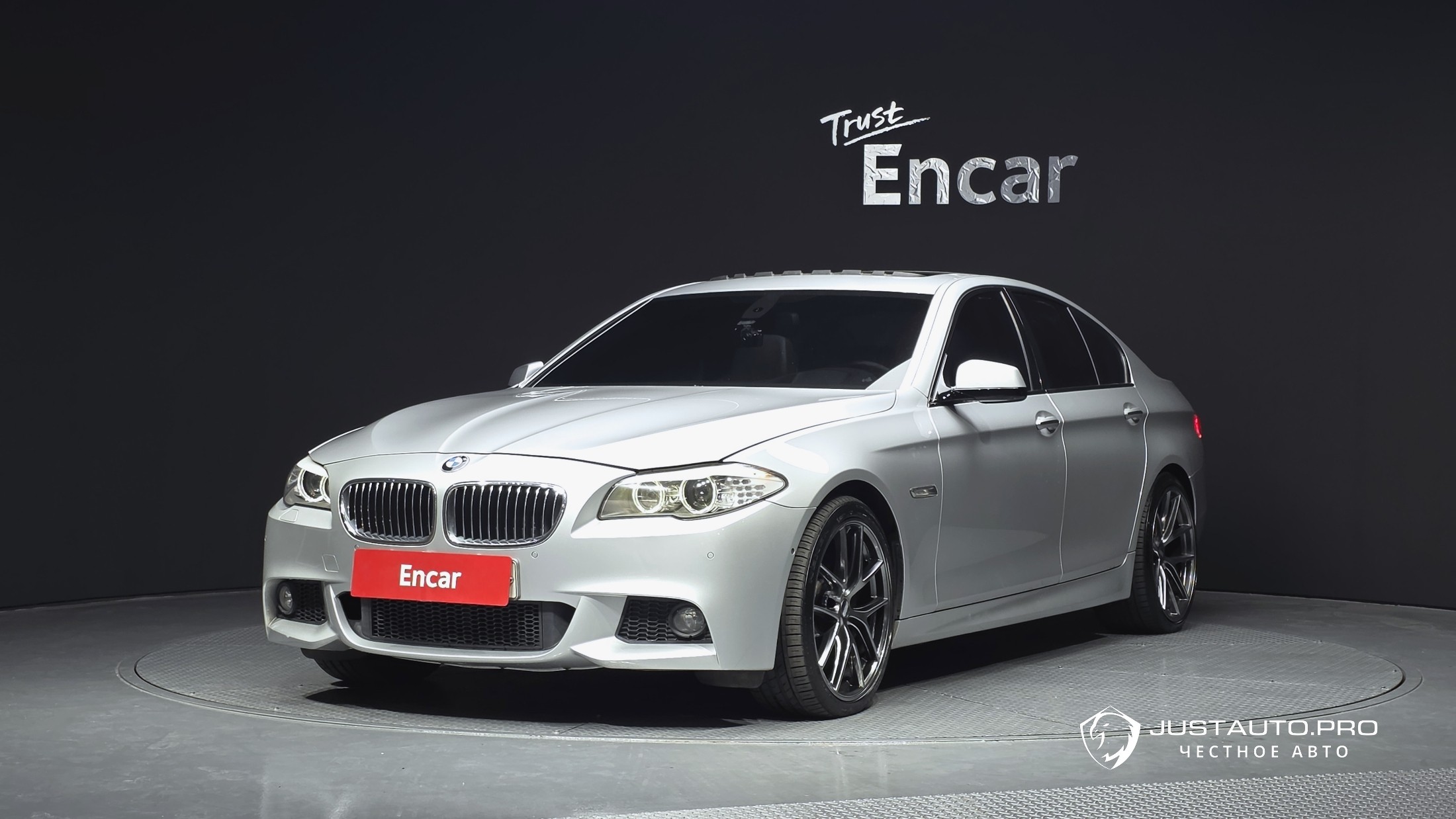 Автомобиль BMW 5-Series