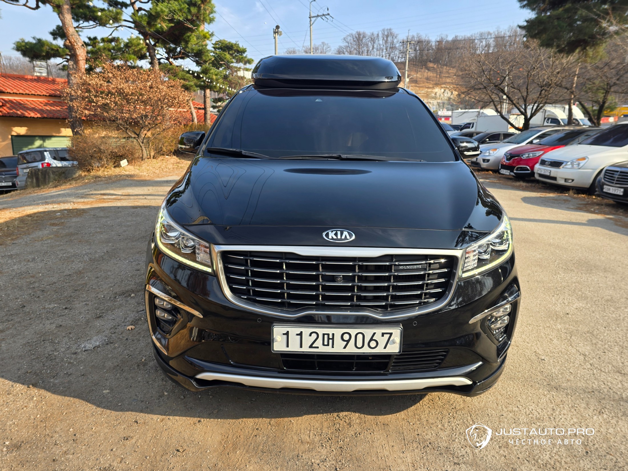 Автомобиль Kia Canival