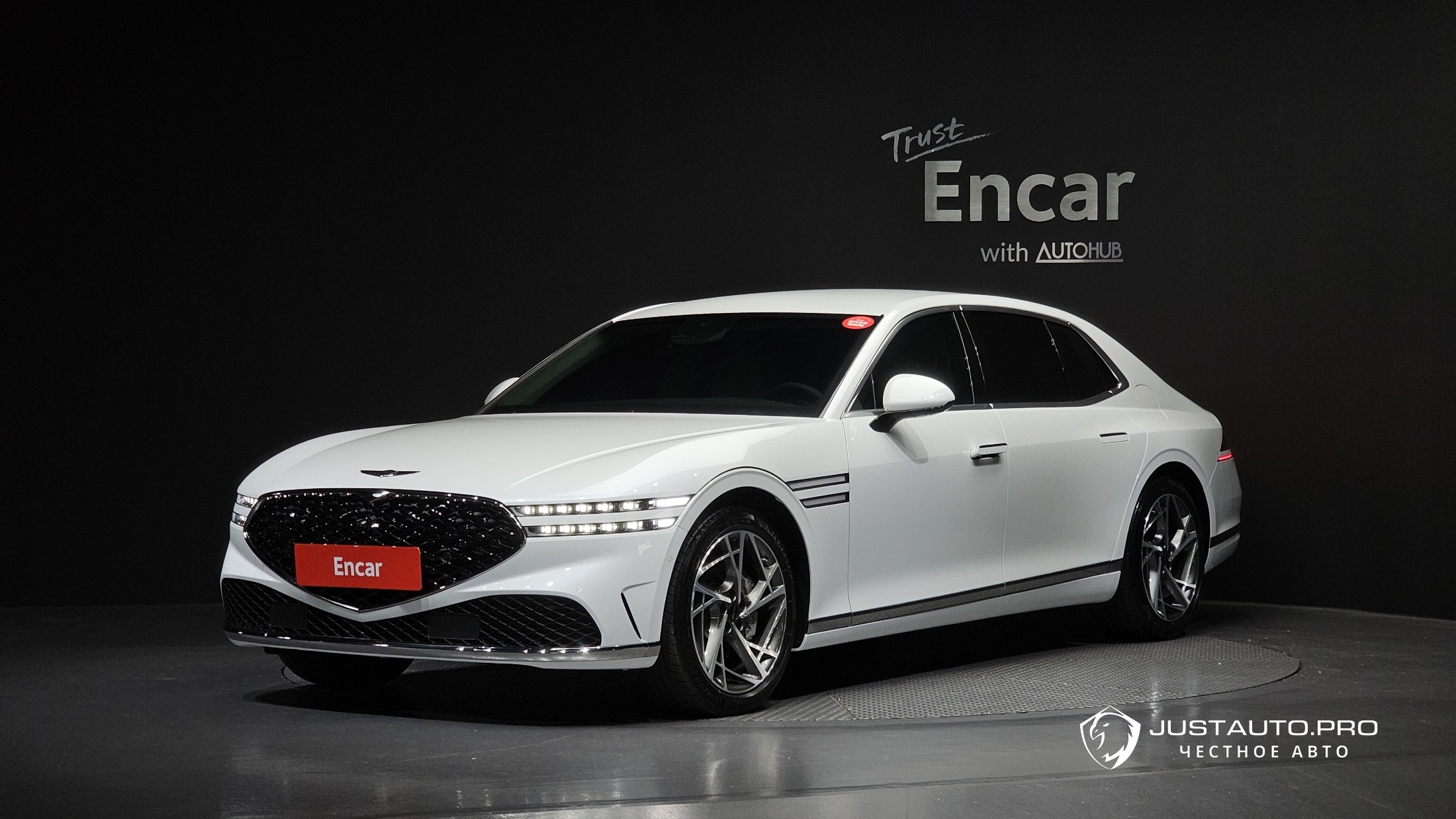 Автомобиль Genesis G90