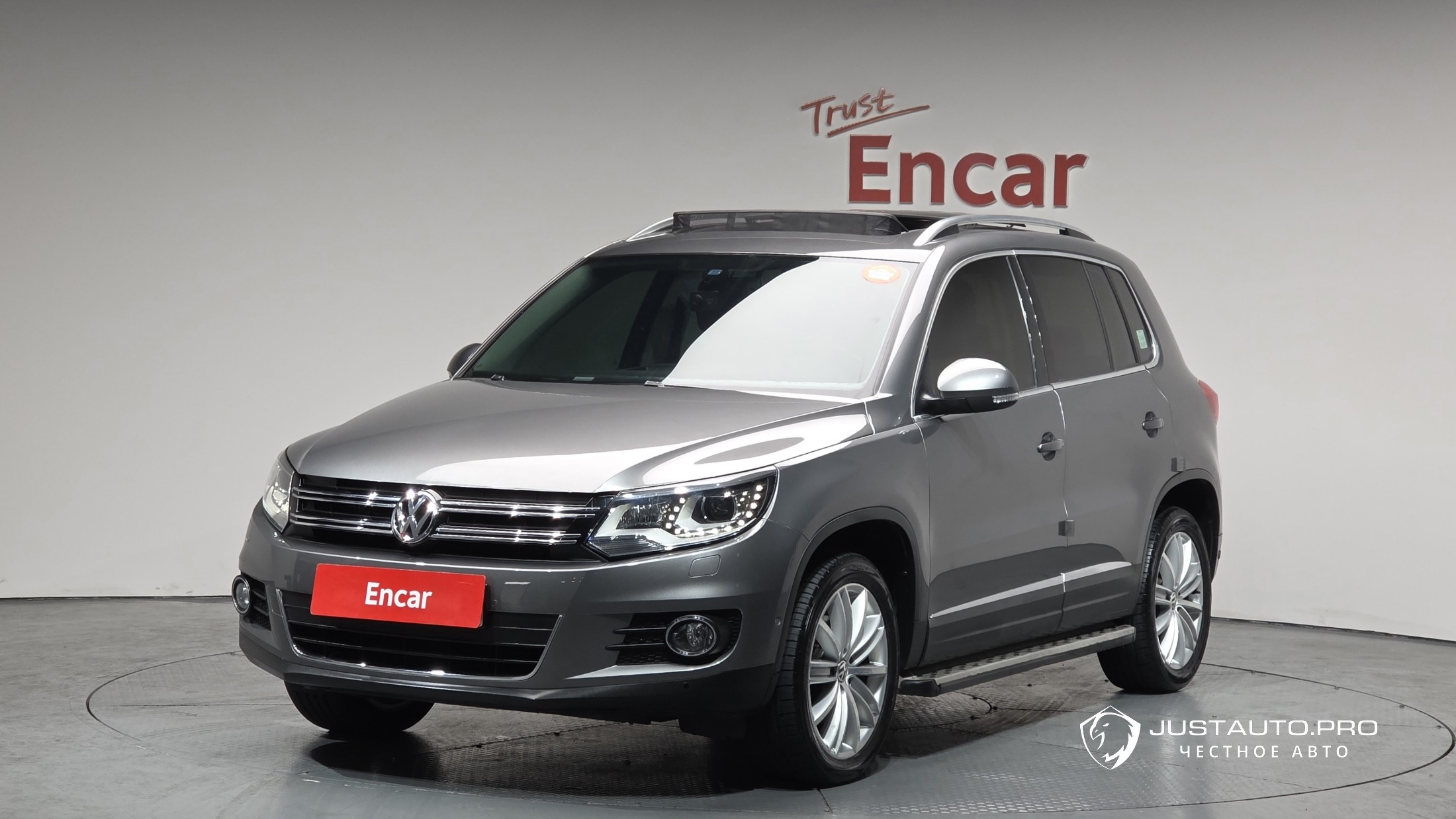 Автомобиль Volkswagen Tiguan